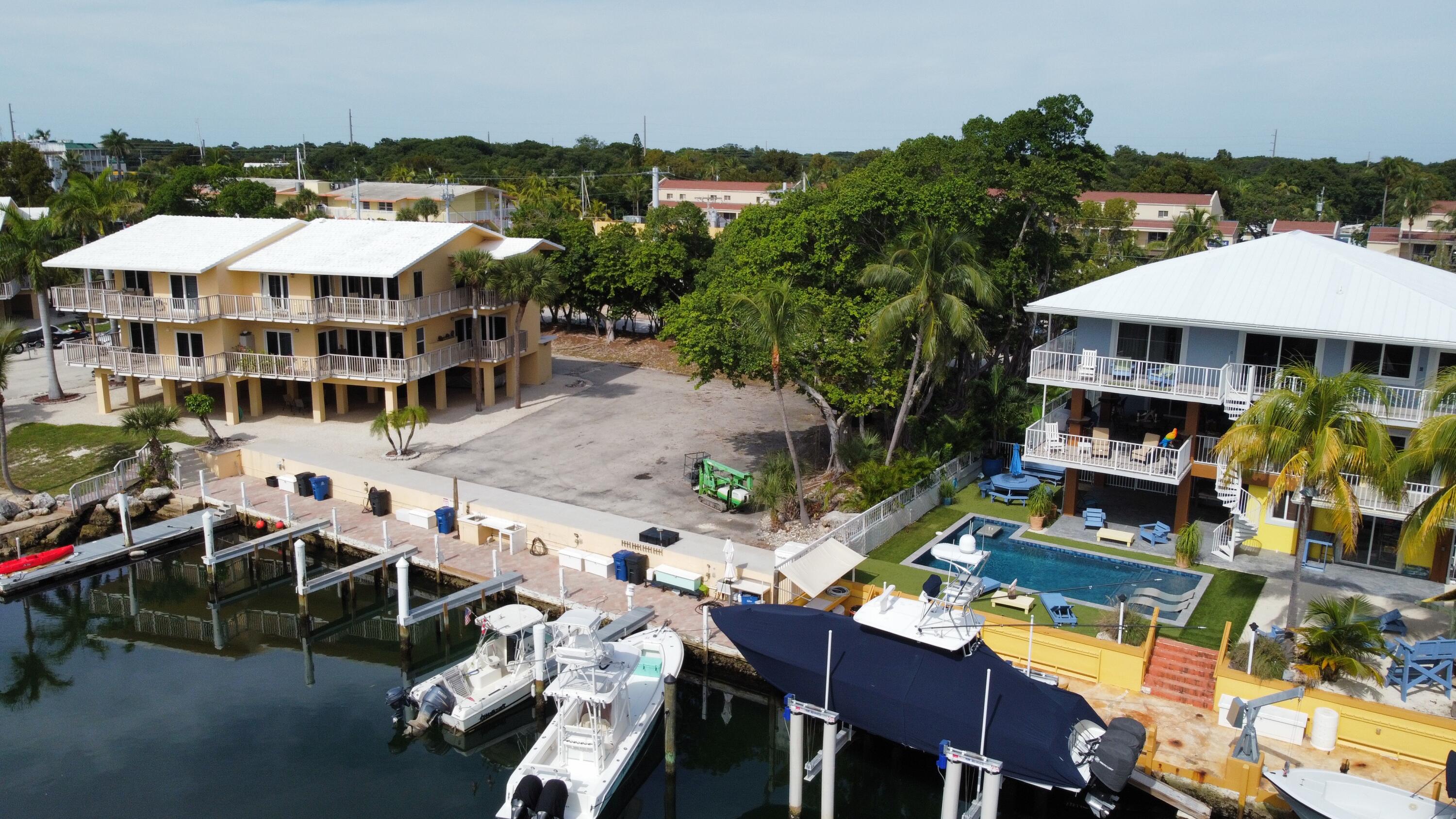482 Bahia Avenue Property Photo 6