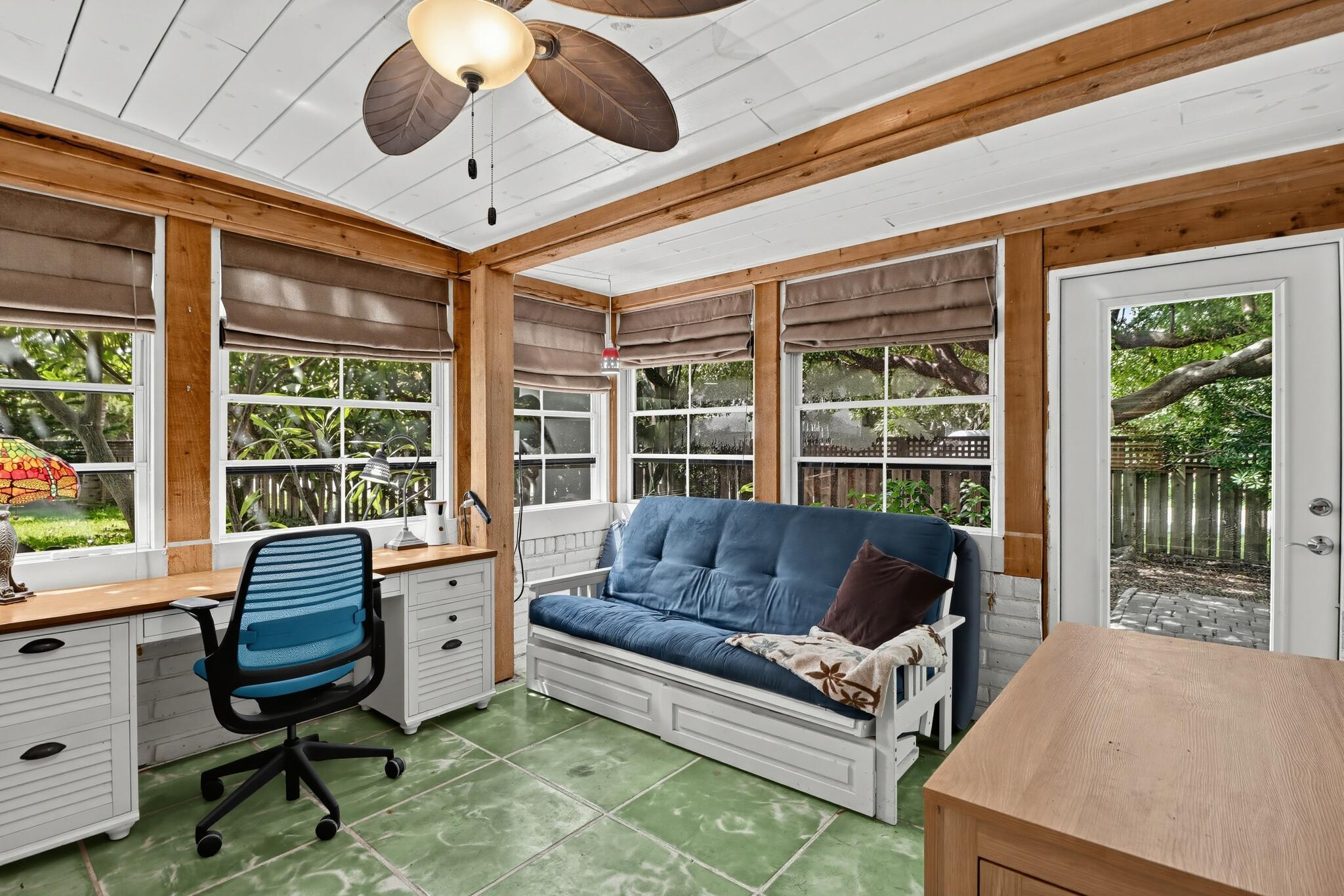 2240 Harbor Drive Property Photo 4