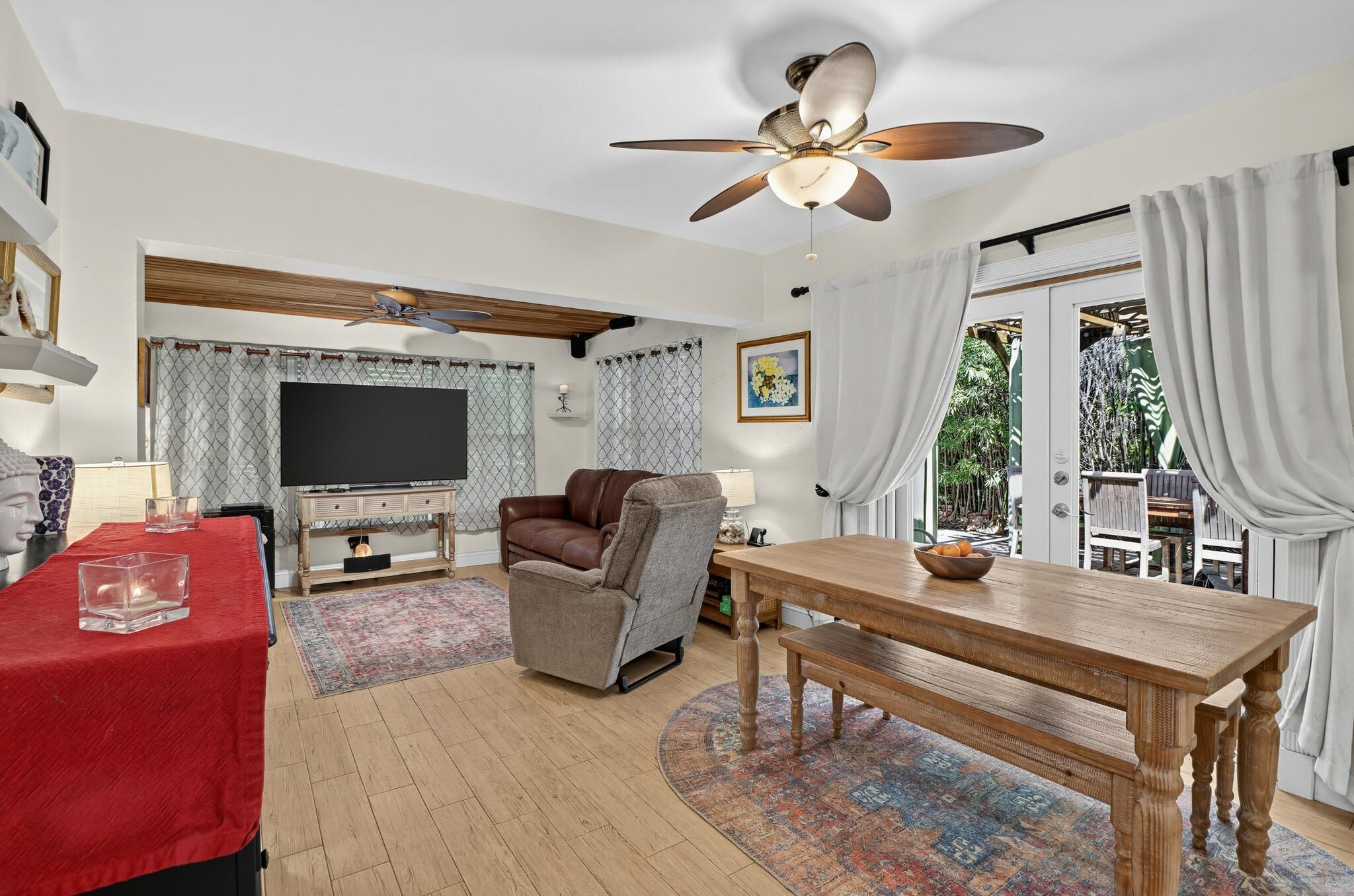 2240 Harbor Drive Property Photo 8