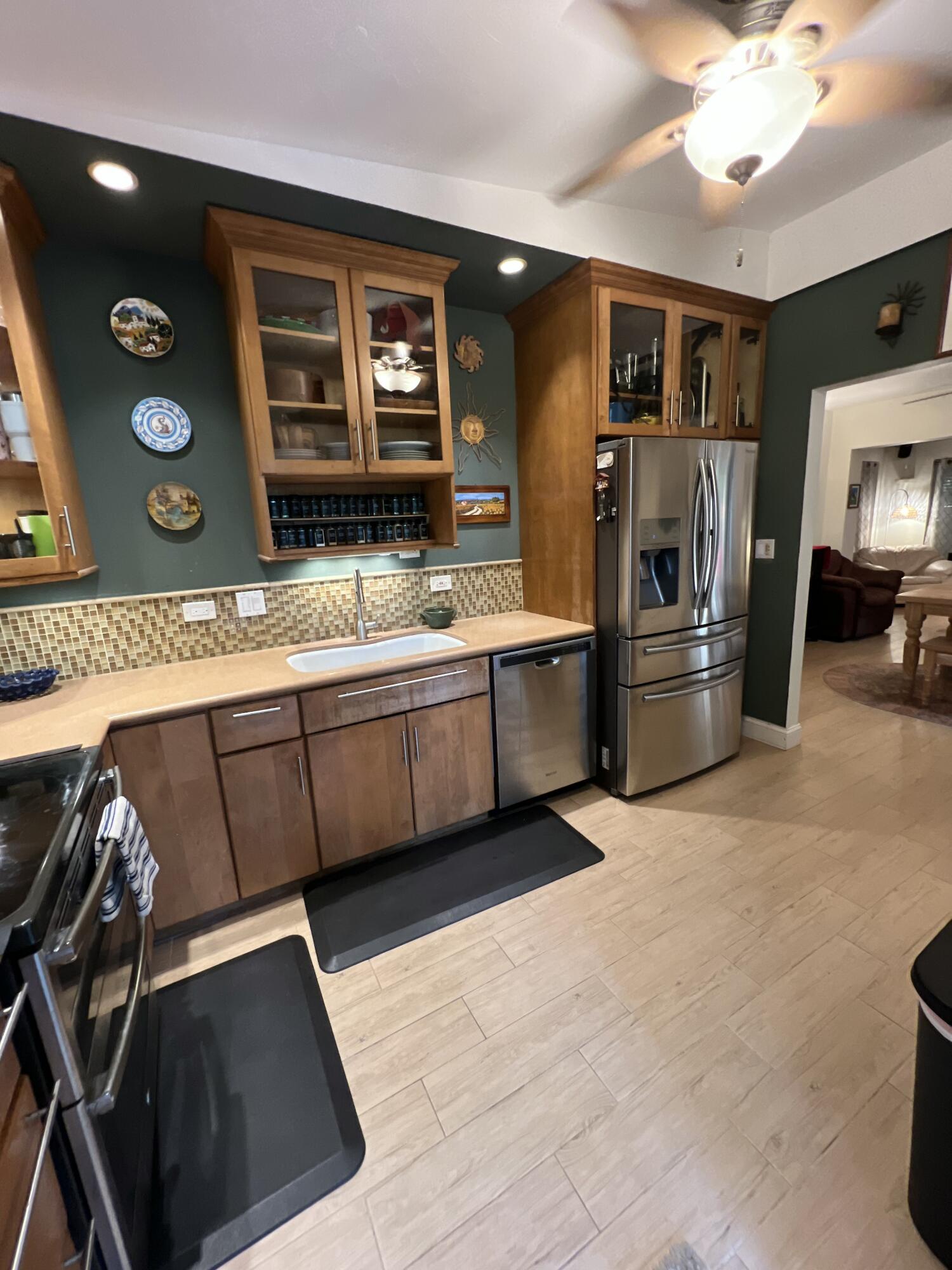 2240 Harbor Drive Property Photo 19