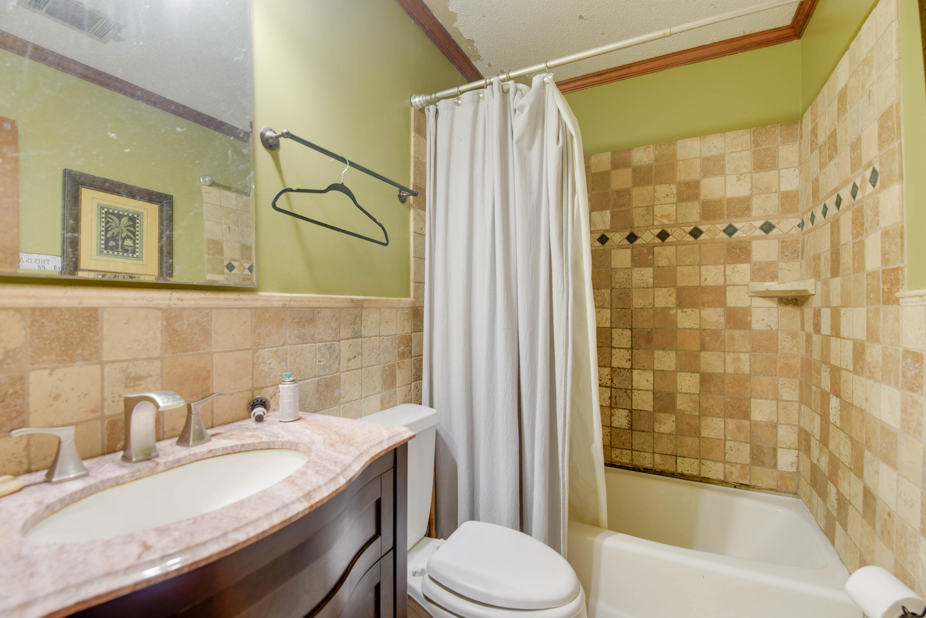 545 Ixora Drive Property Photo 12