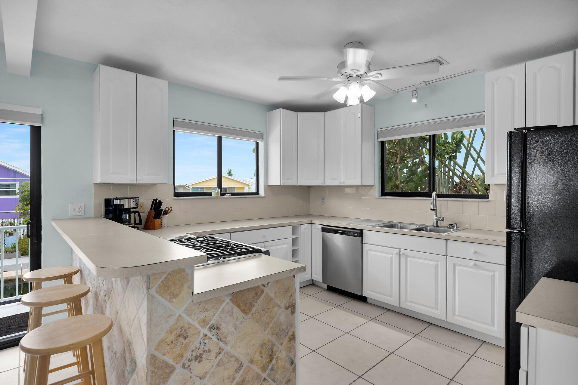 400 La Fitte Road Property Photo 8