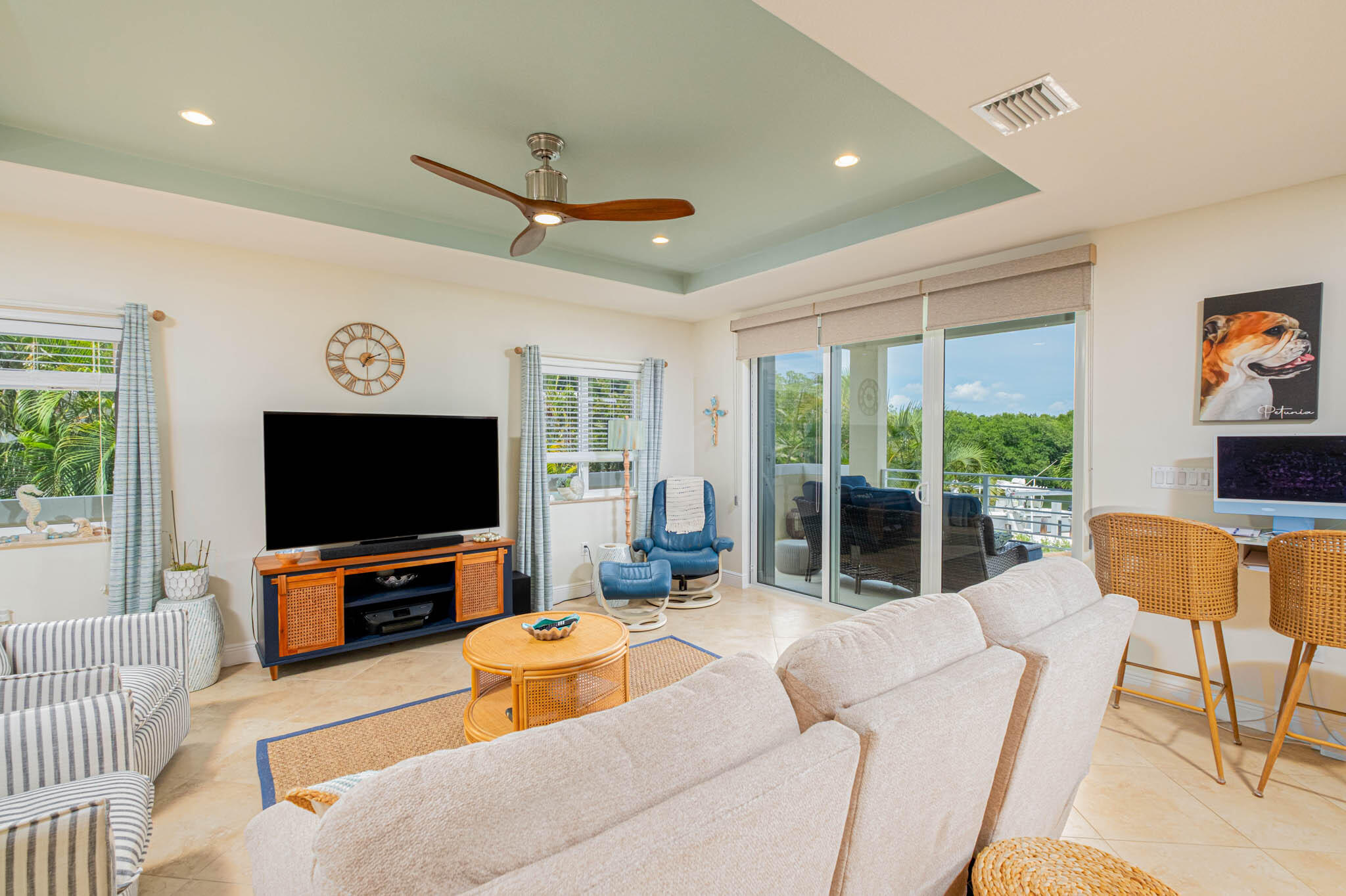 148 Riviera Drive Property Photo 5
