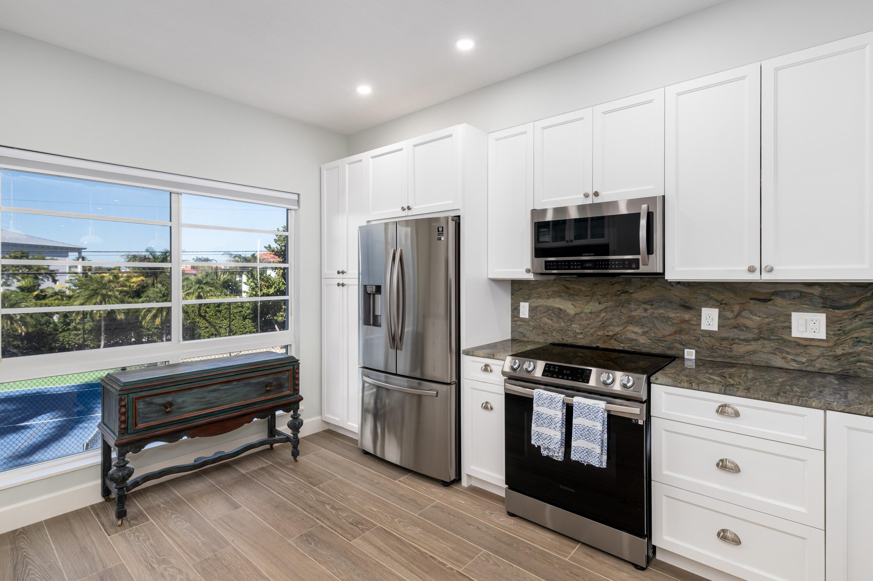 117 Coco Plum Drive D2 Property Photo 14