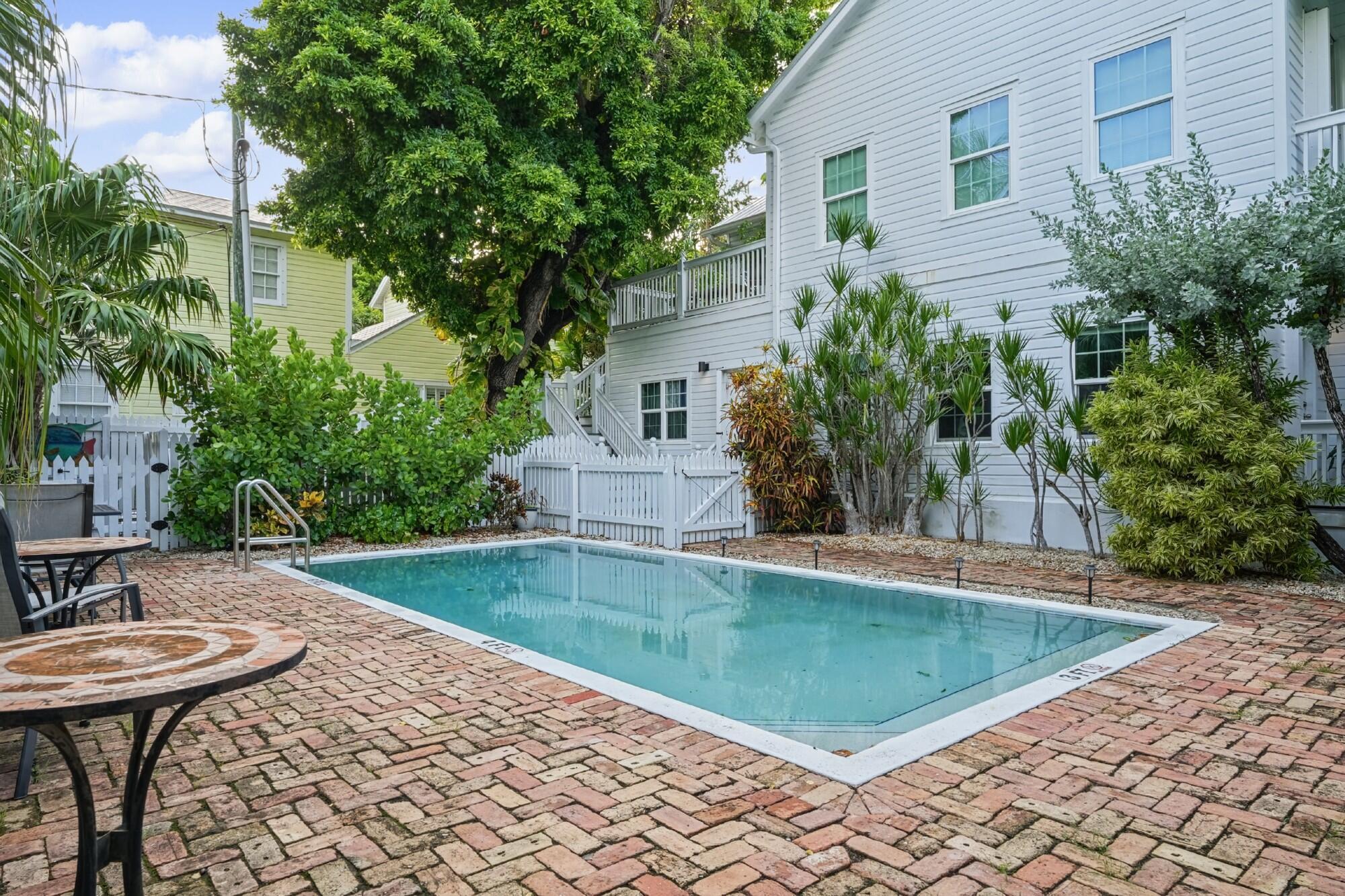 806 Florida Street Apt 5 Property Photo 6