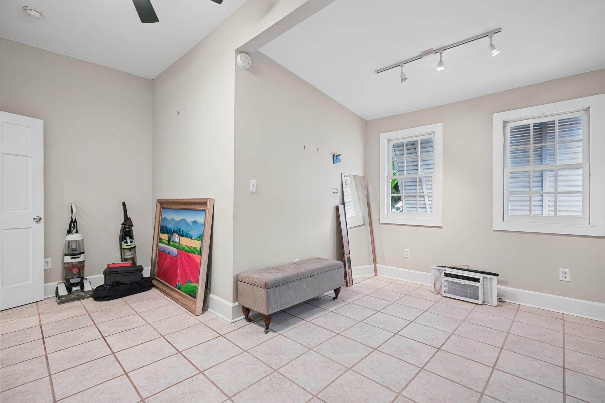 806 Florida Street Apt 5 Property Photo 13