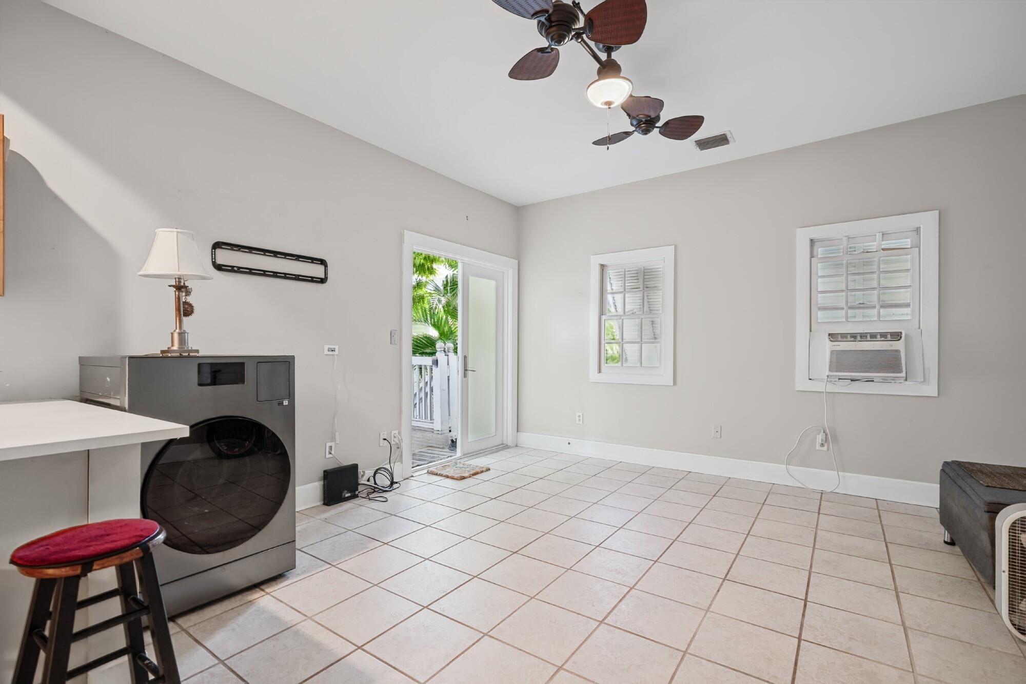 806 Florida Street Apt 5 Property Photo 18