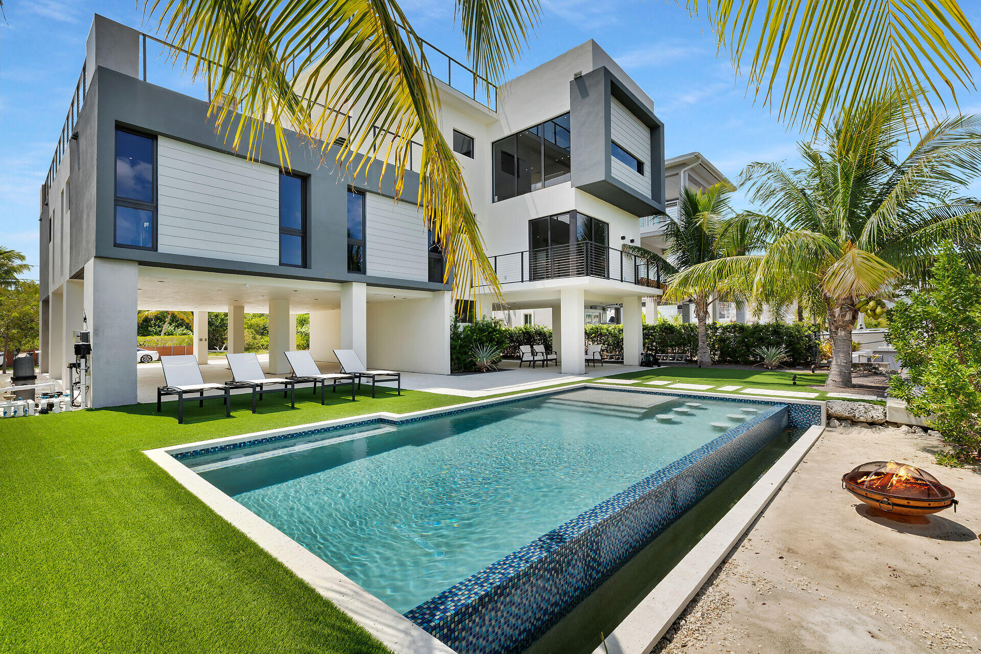 64 S Andros Road Property Photo 3