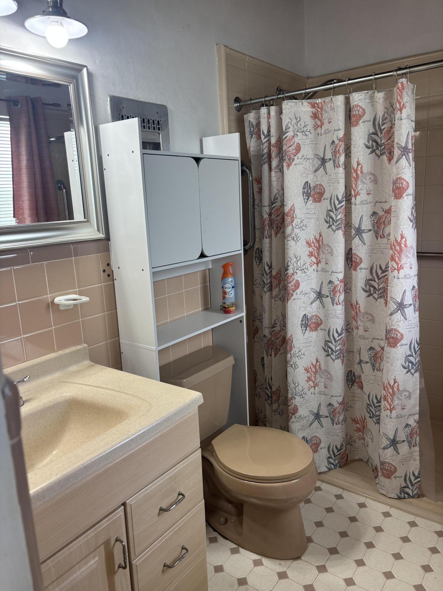 900 Morris Avenue Property Photo 14