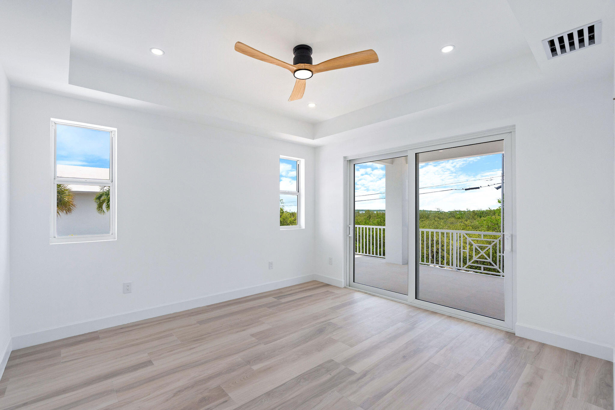 195 Ojibway Avenue Property Photo 52