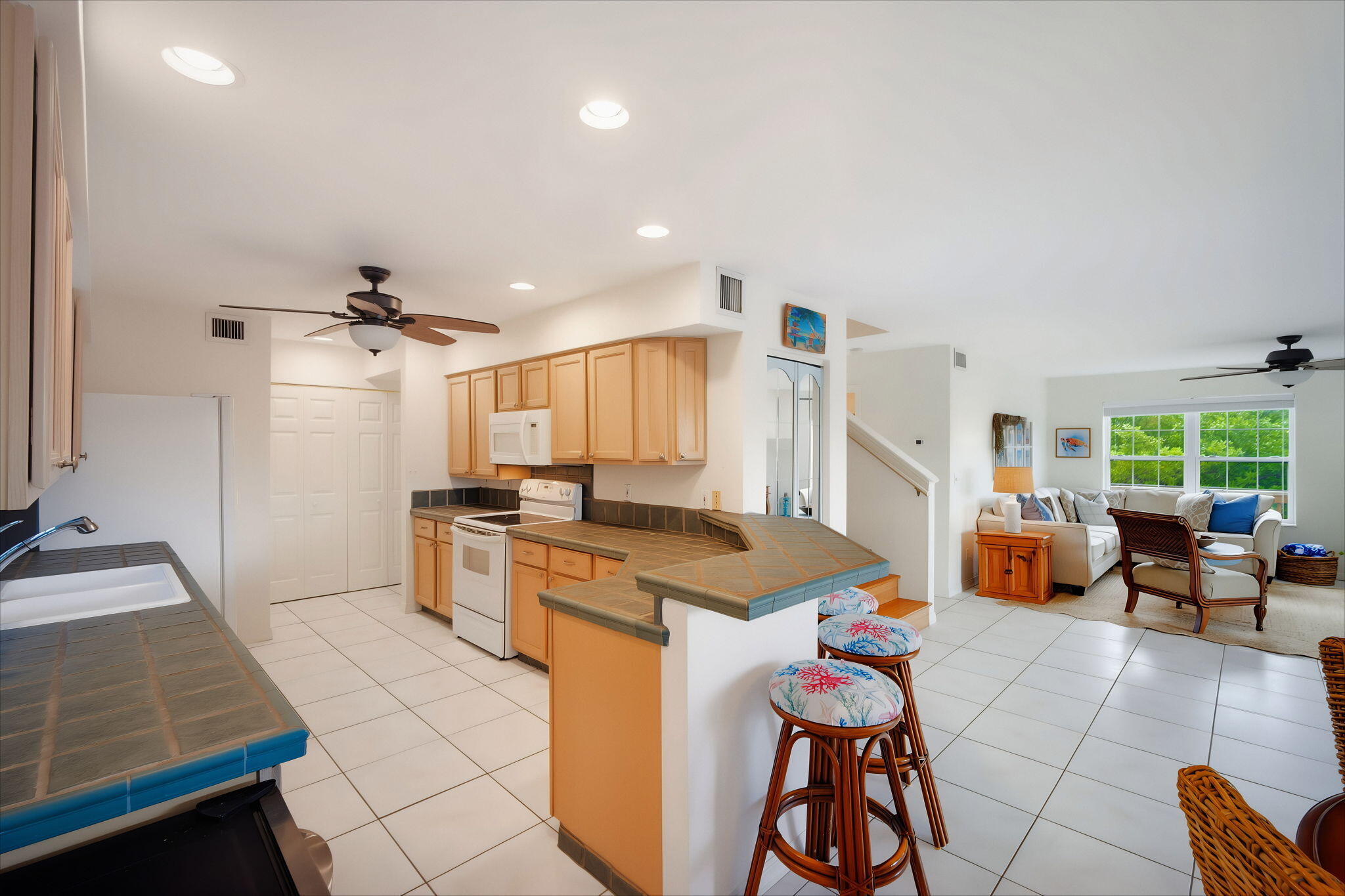 27383 Saint Martin Lane Property Photo 13