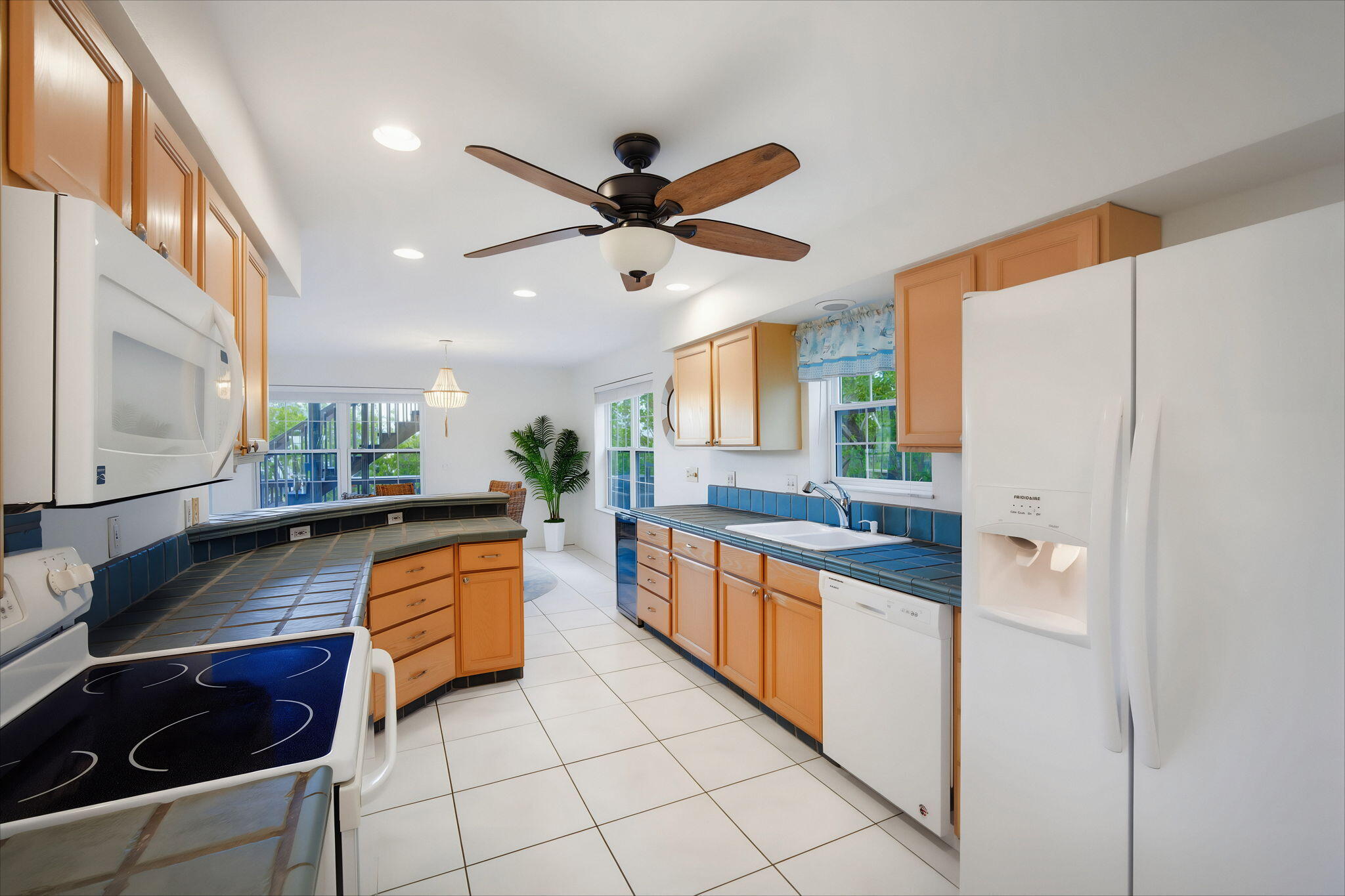 27383 Saint Martin Lane Property Photo 17