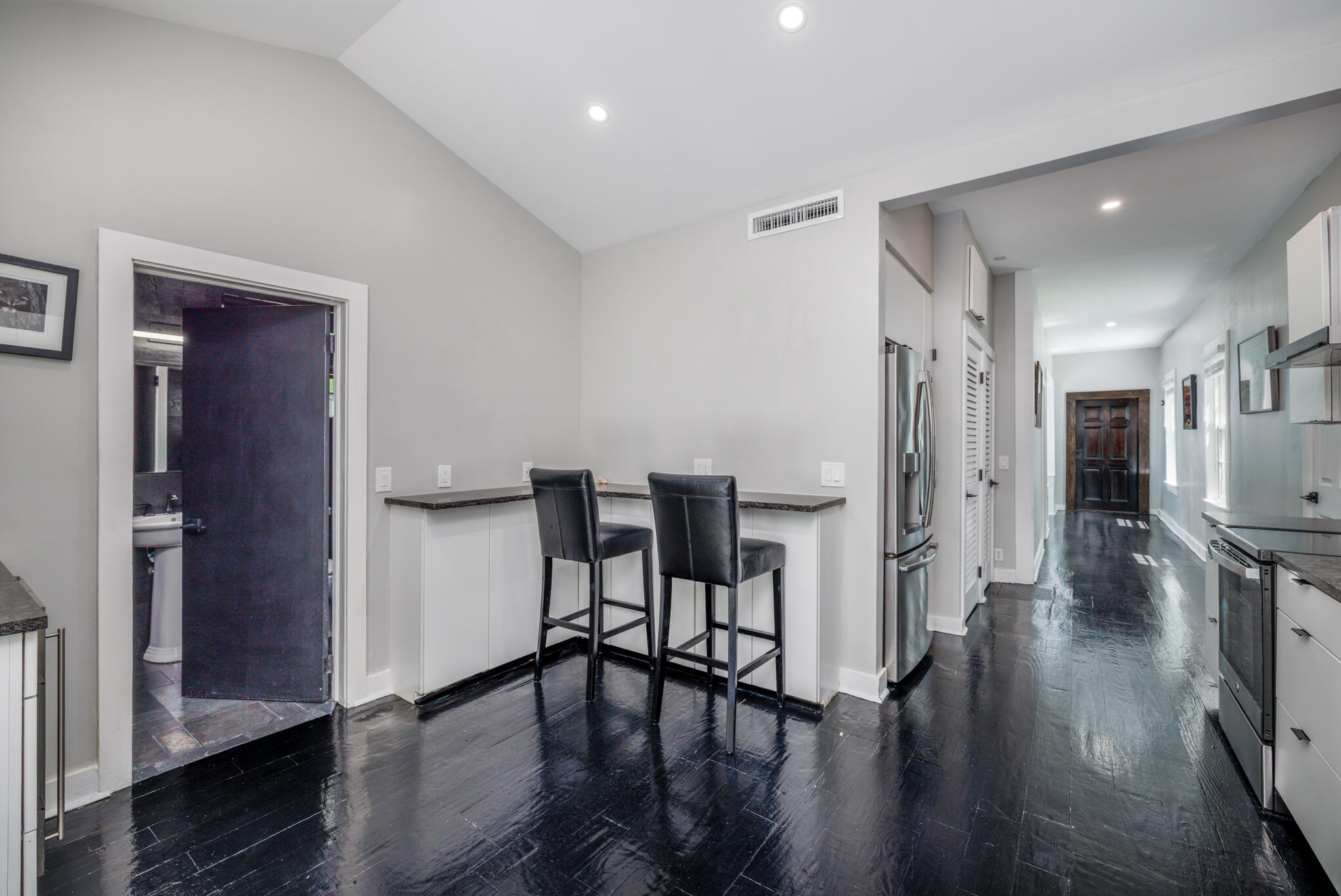 1216 Packer Street Property Photo 10