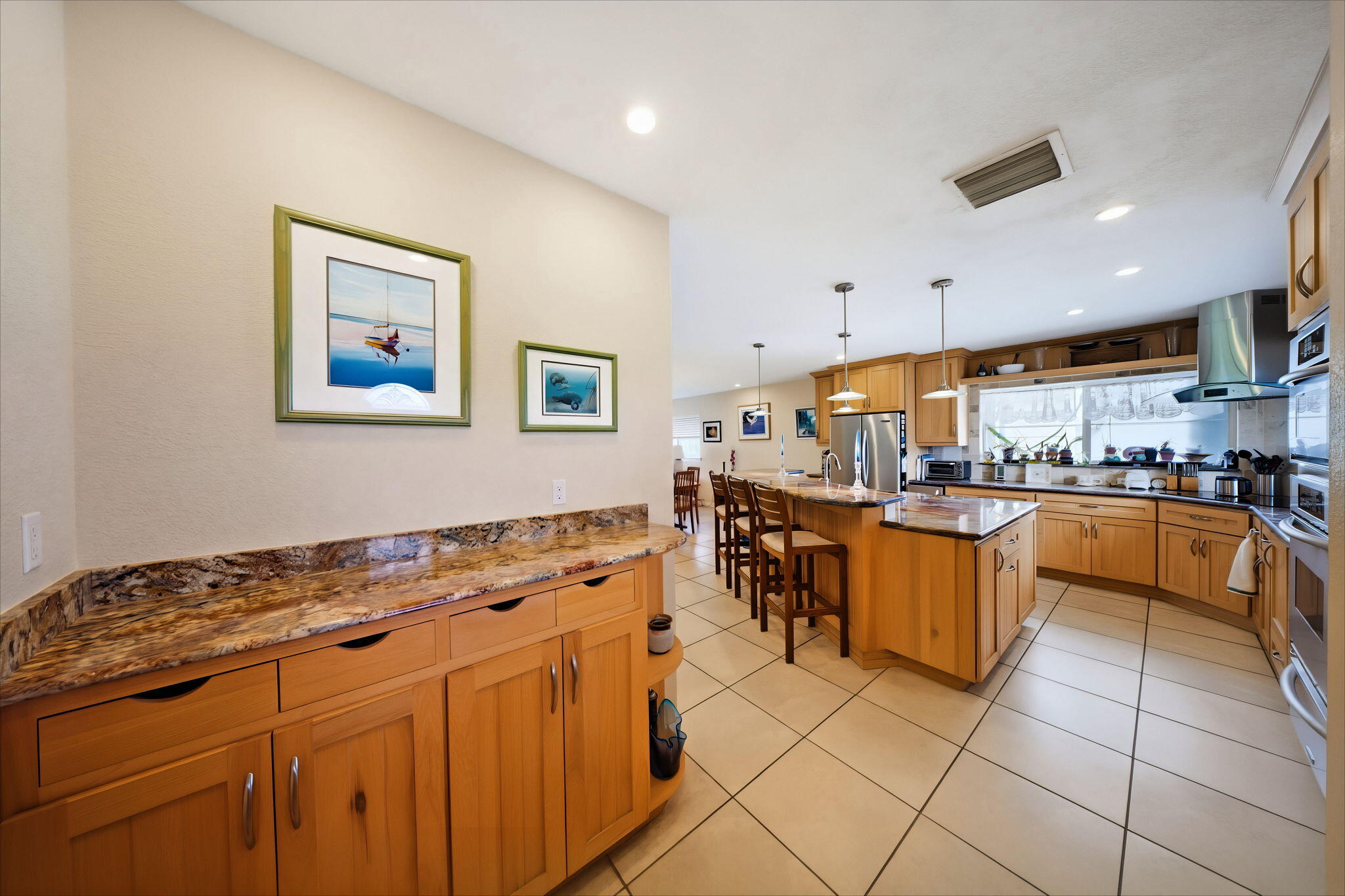147 Gardenia Street Property Photo 6