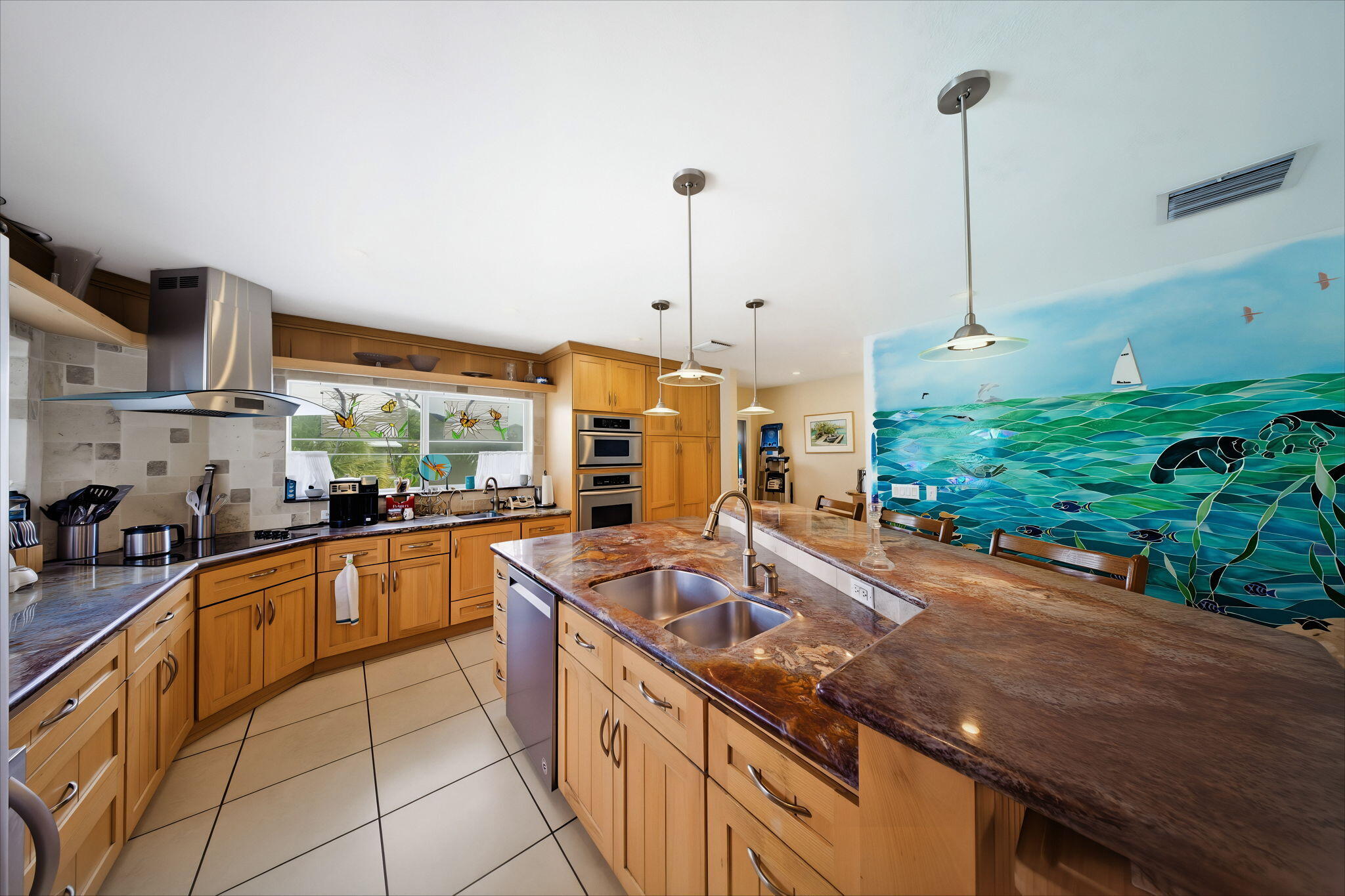147 Gardenia Street Property Photo 9