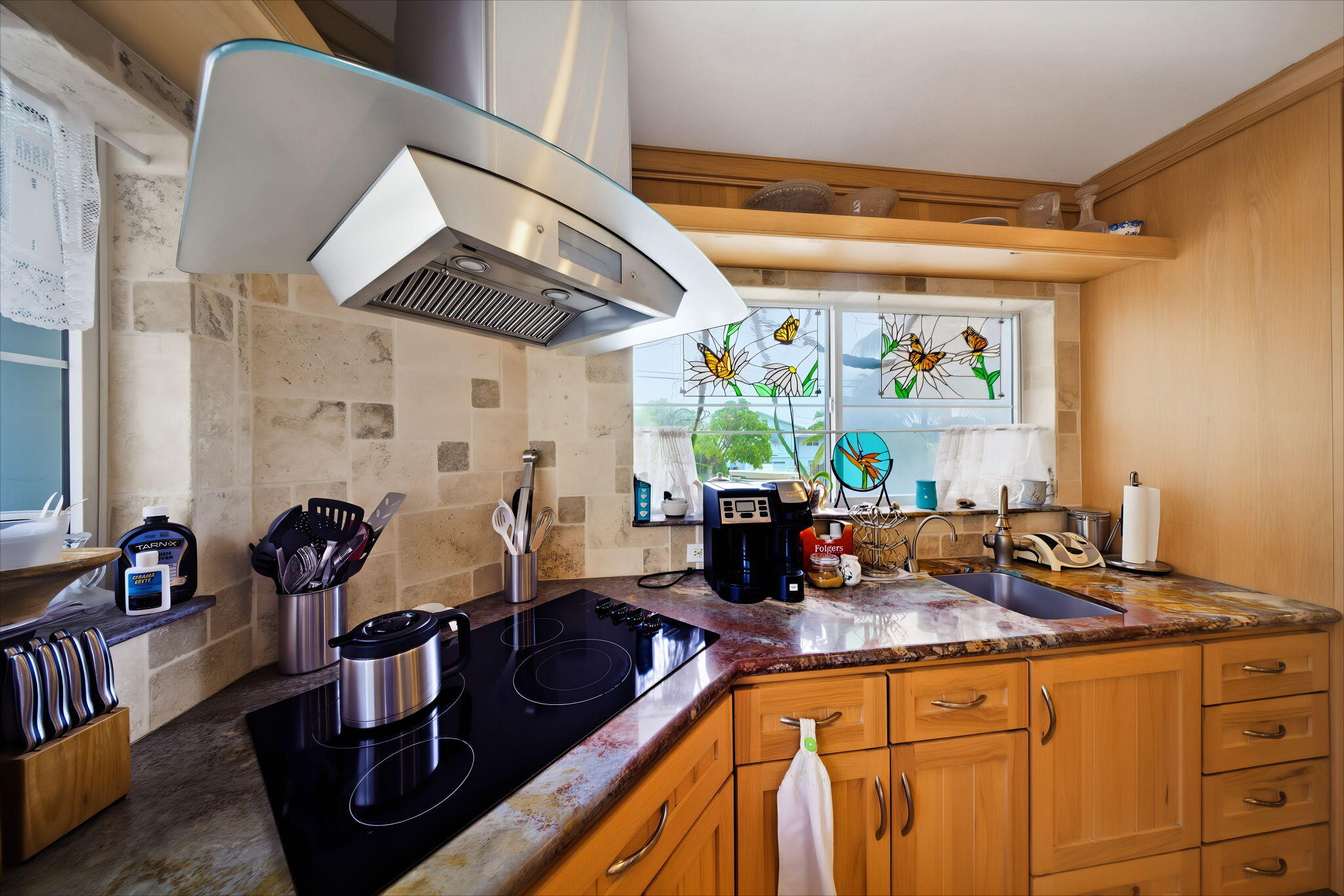 147 Gardenia Street Property Photo 11
