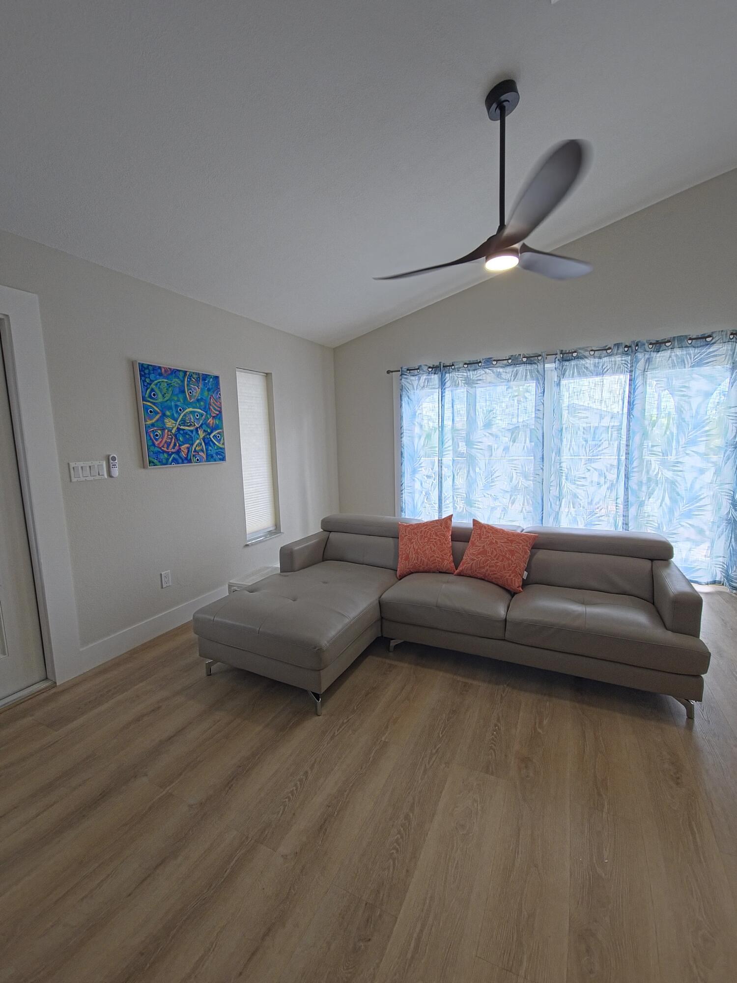 3667 S Seas Street Property Photo 14