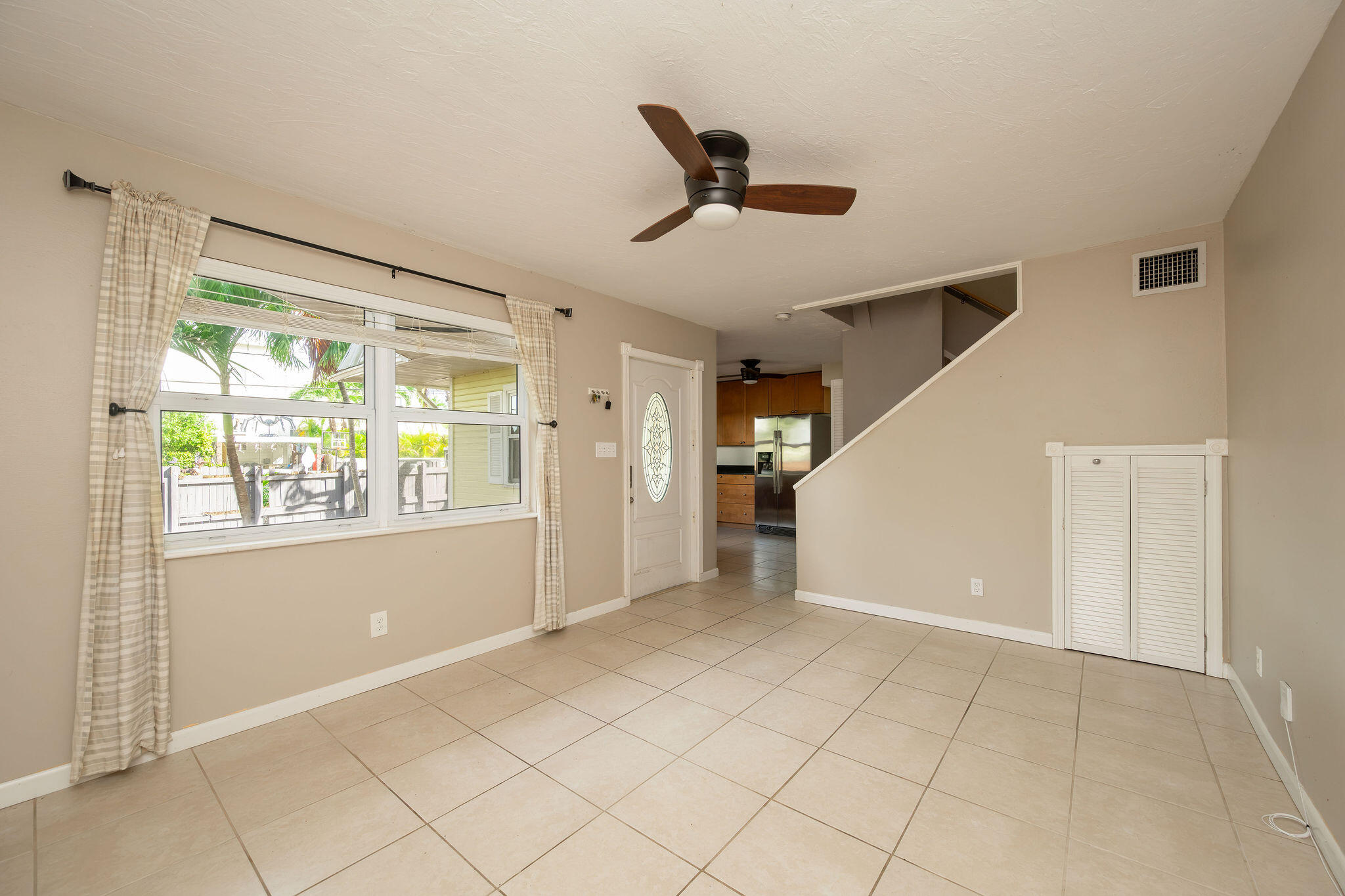 3316 Harriet Avenue Property Photo 7