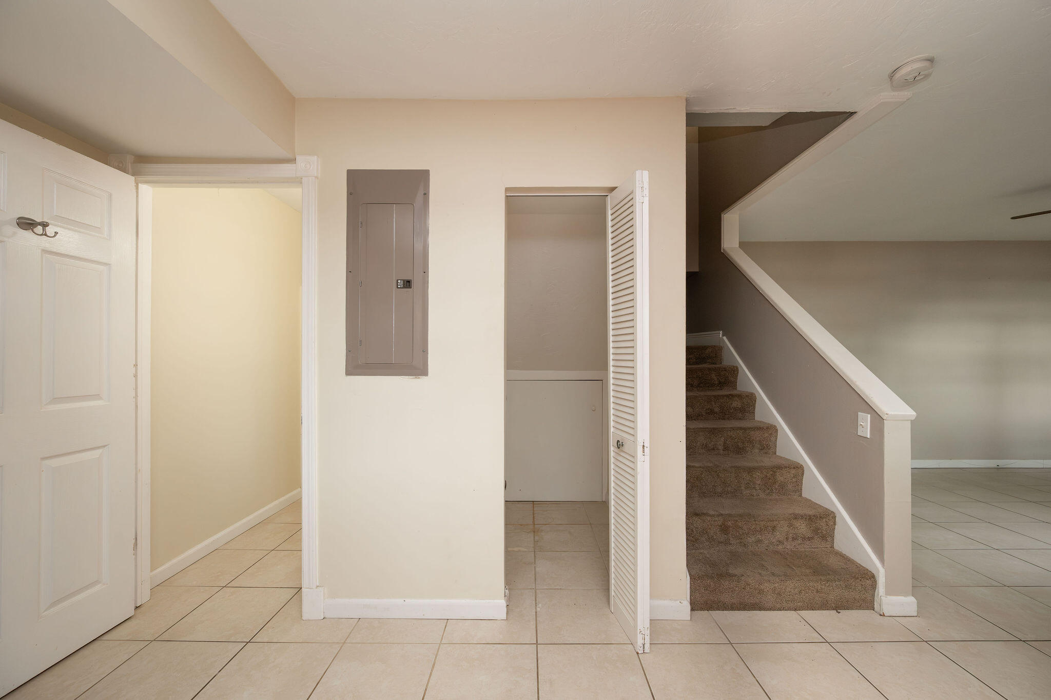 3316 Harriet Avenue Property Photo 11