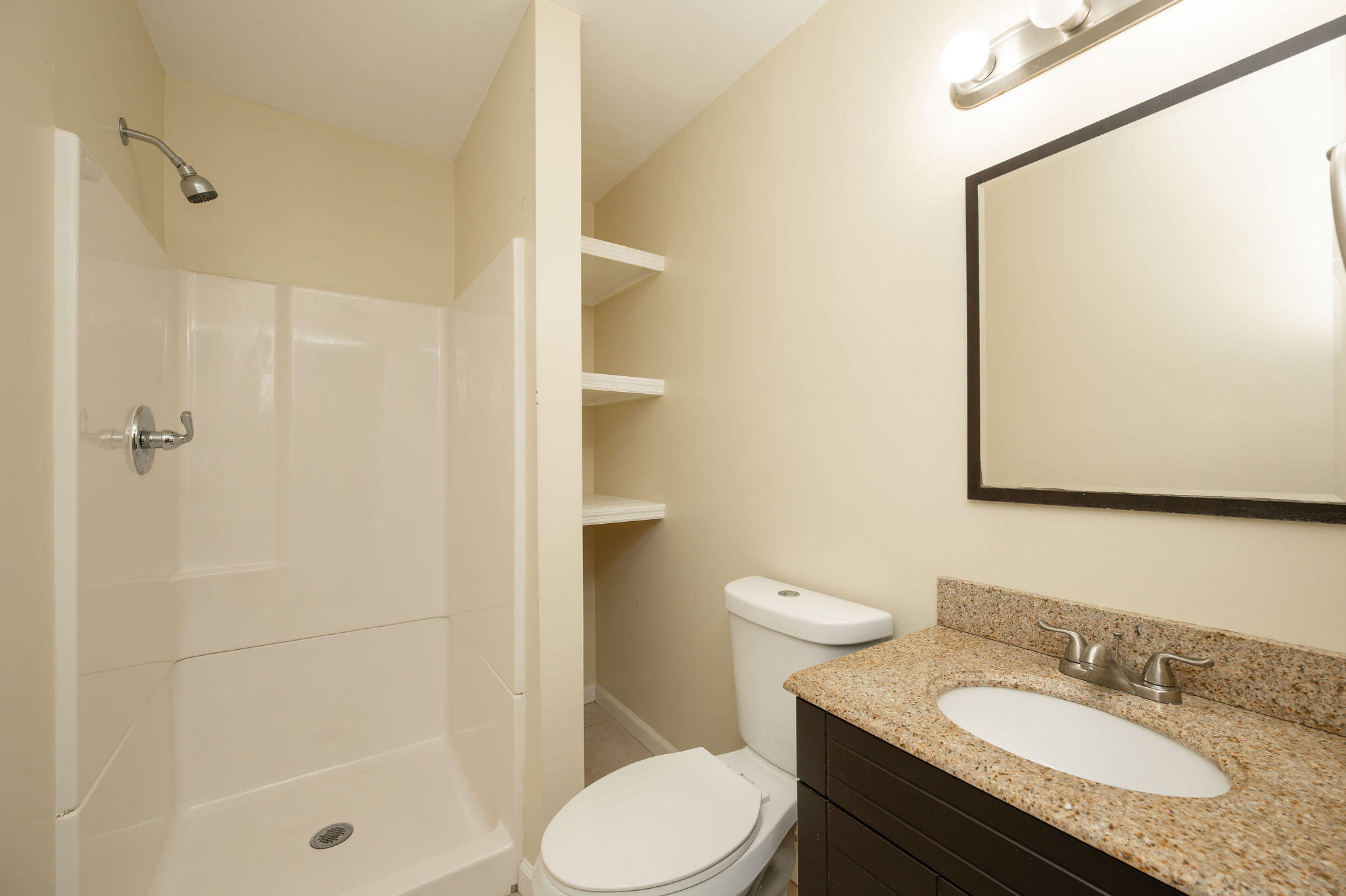 3316 Harriet Avenue Property Photo 12
