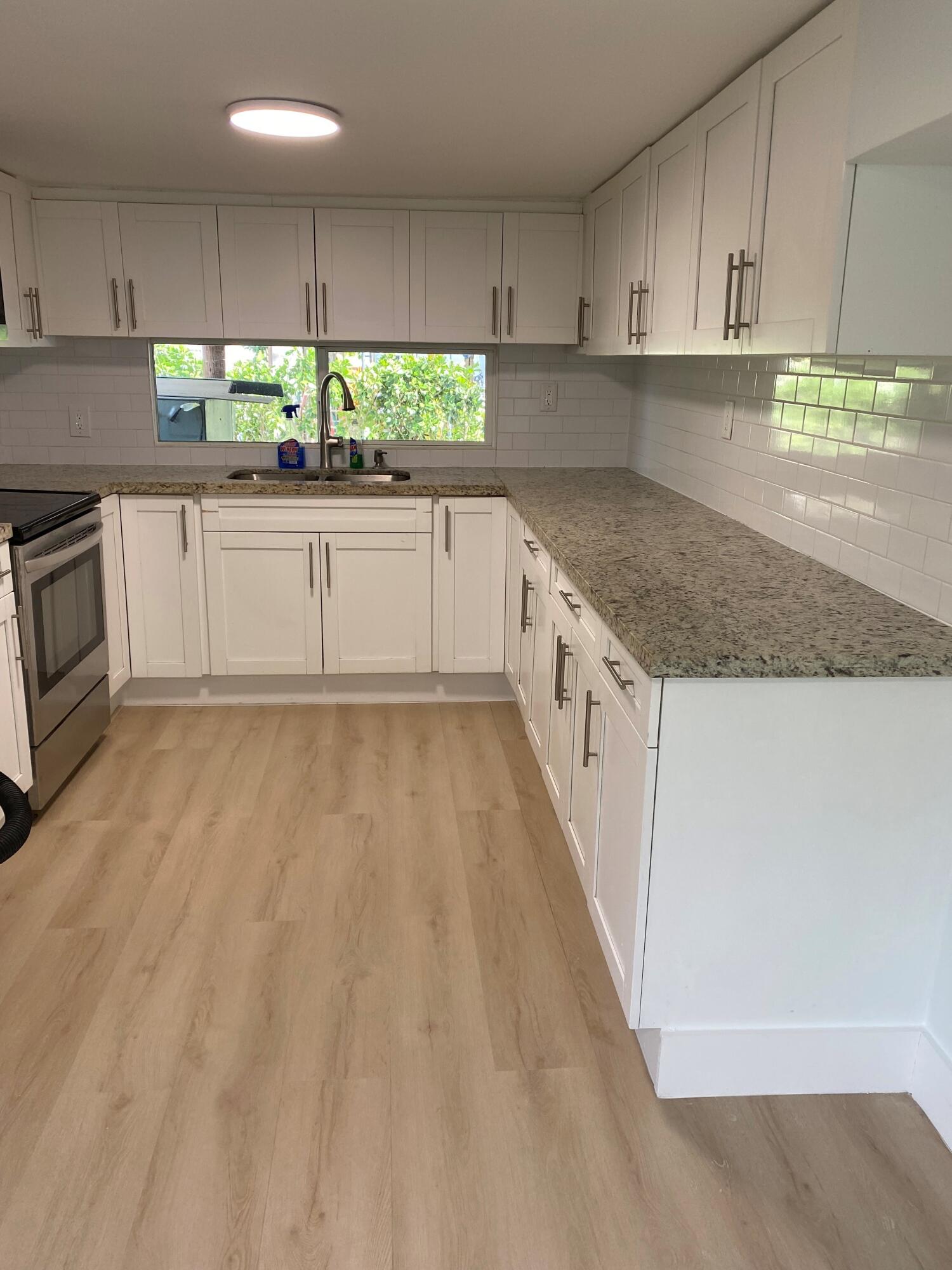 181 2nd Court Property Photo 12