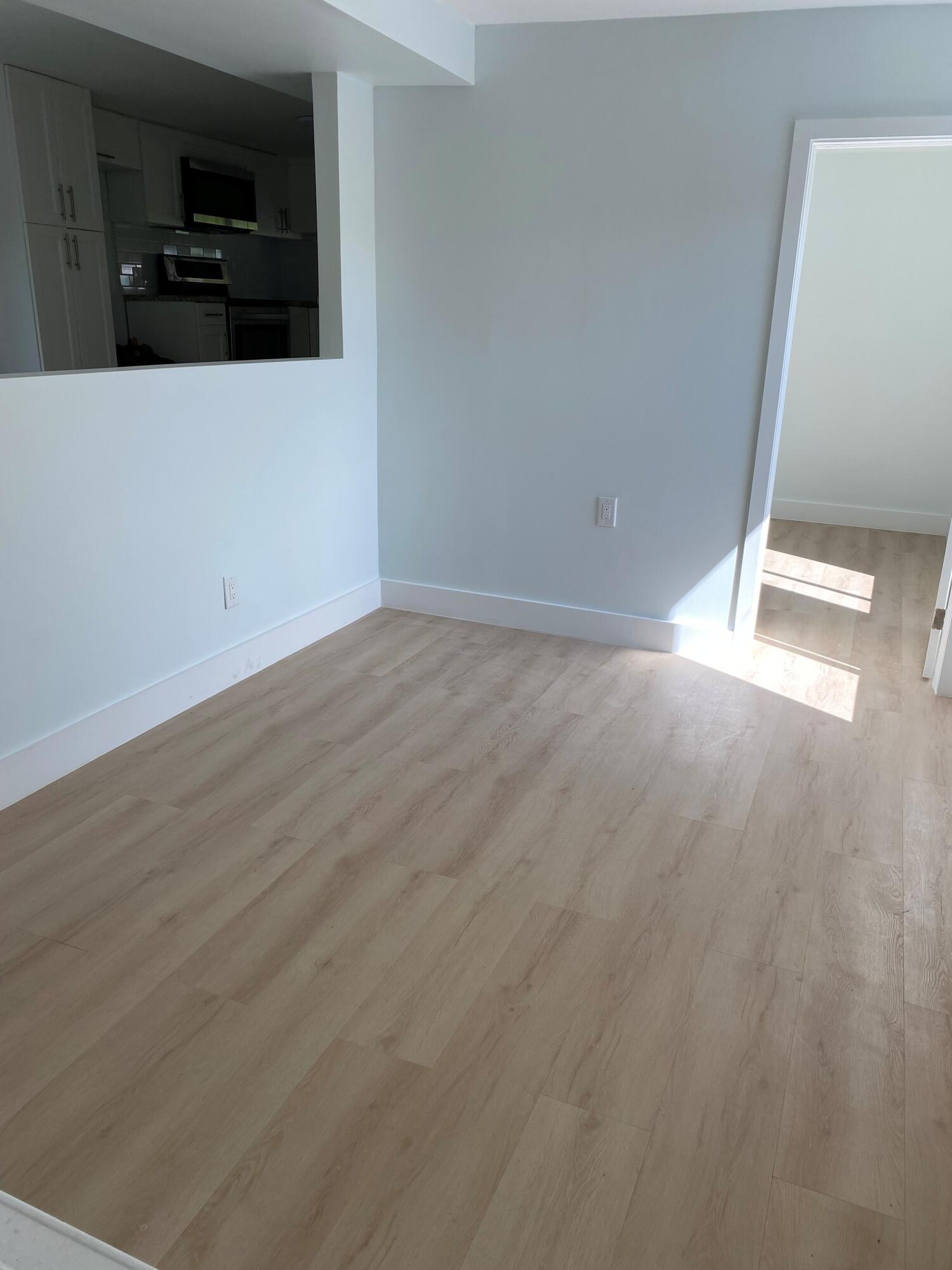 181 2nd Court Property Photo 13