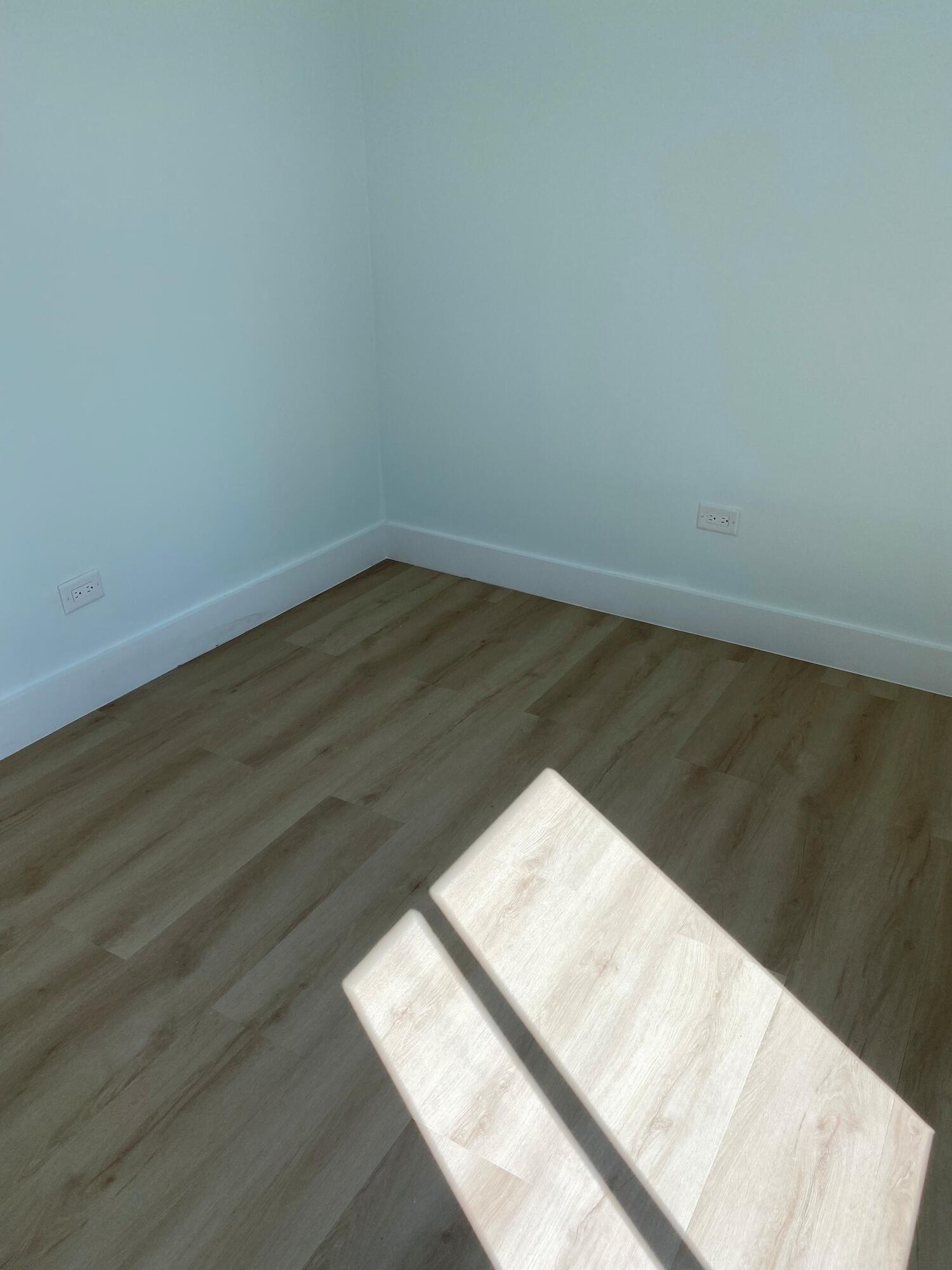 181 2nd Court Property Photo 21