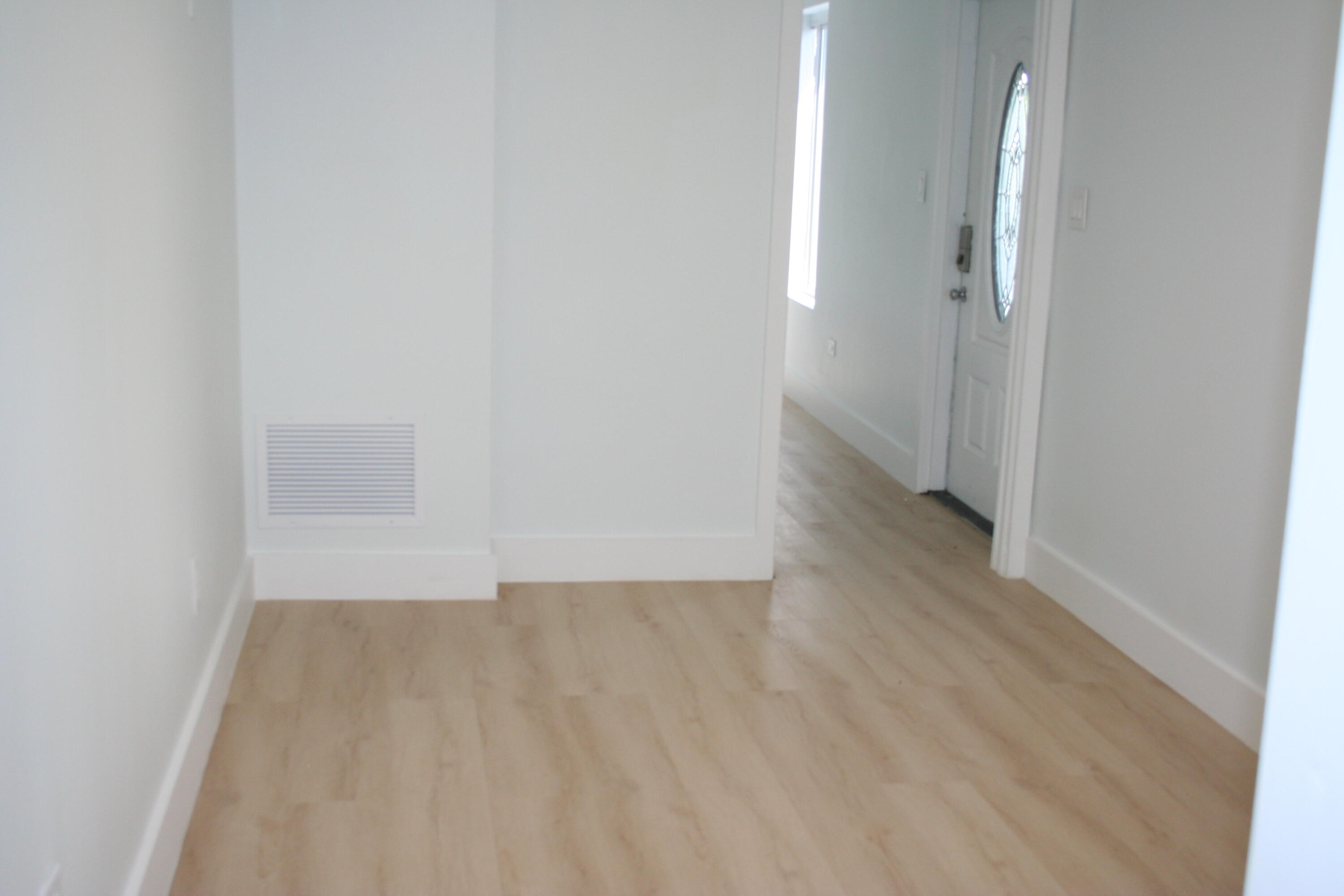 181 2nd Court Property Photo 25