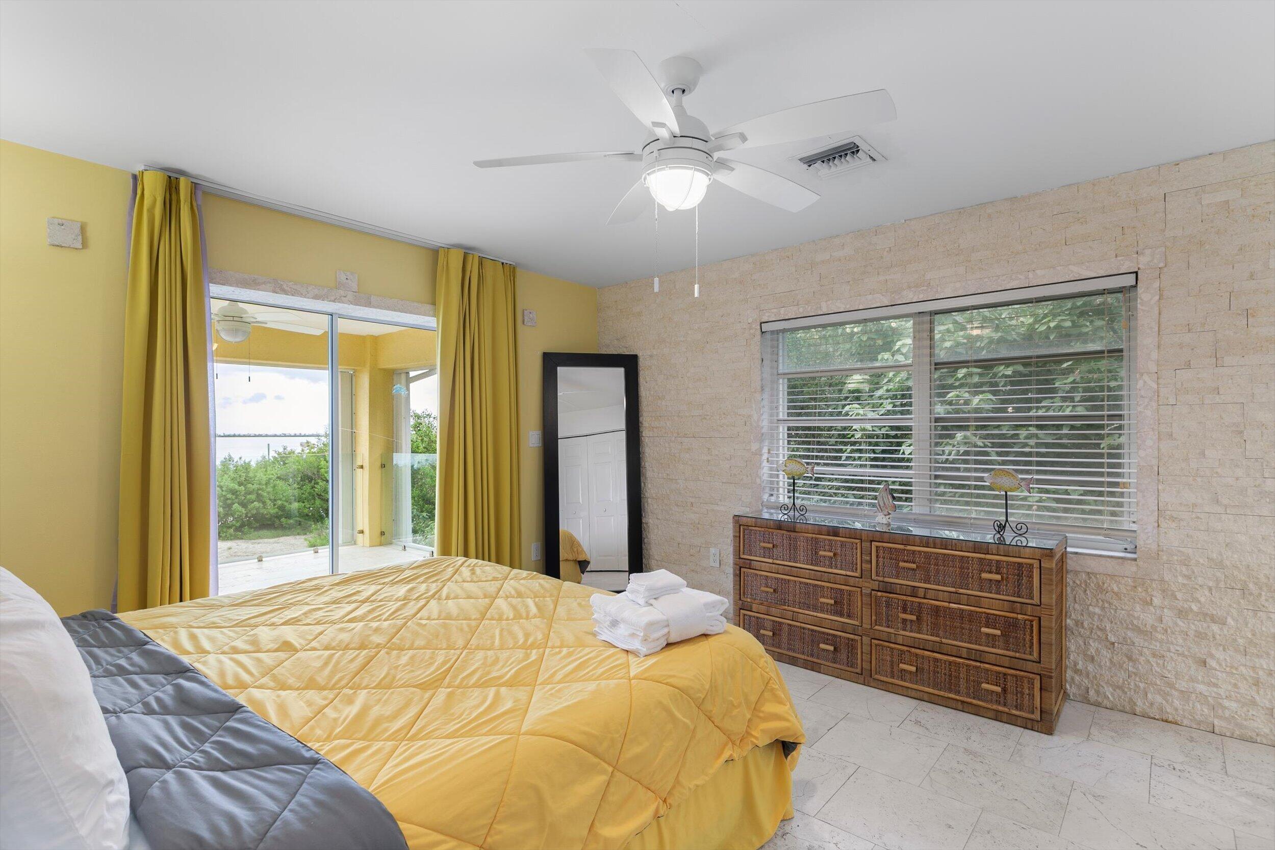 481 E Shore Drive Property Photo 20