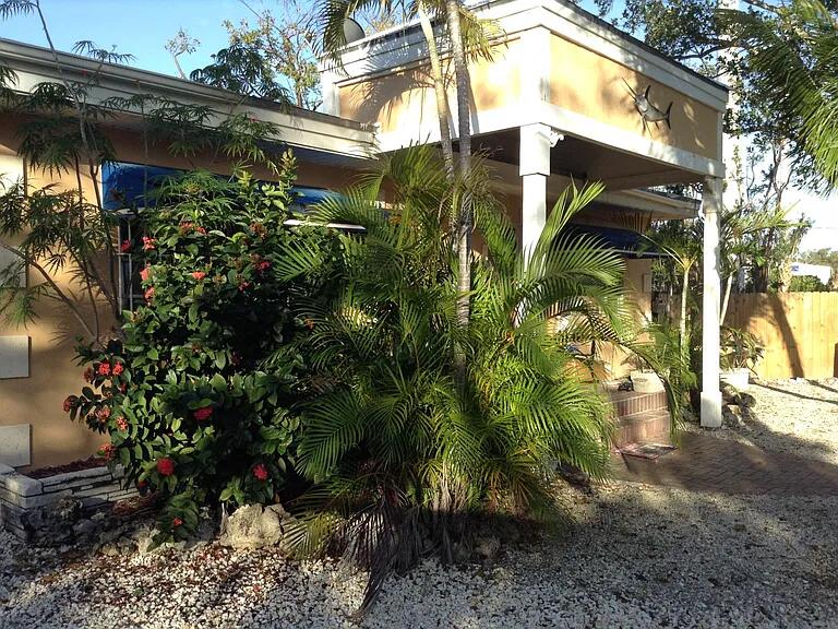 1030 Snapper Lane Property Photo 1