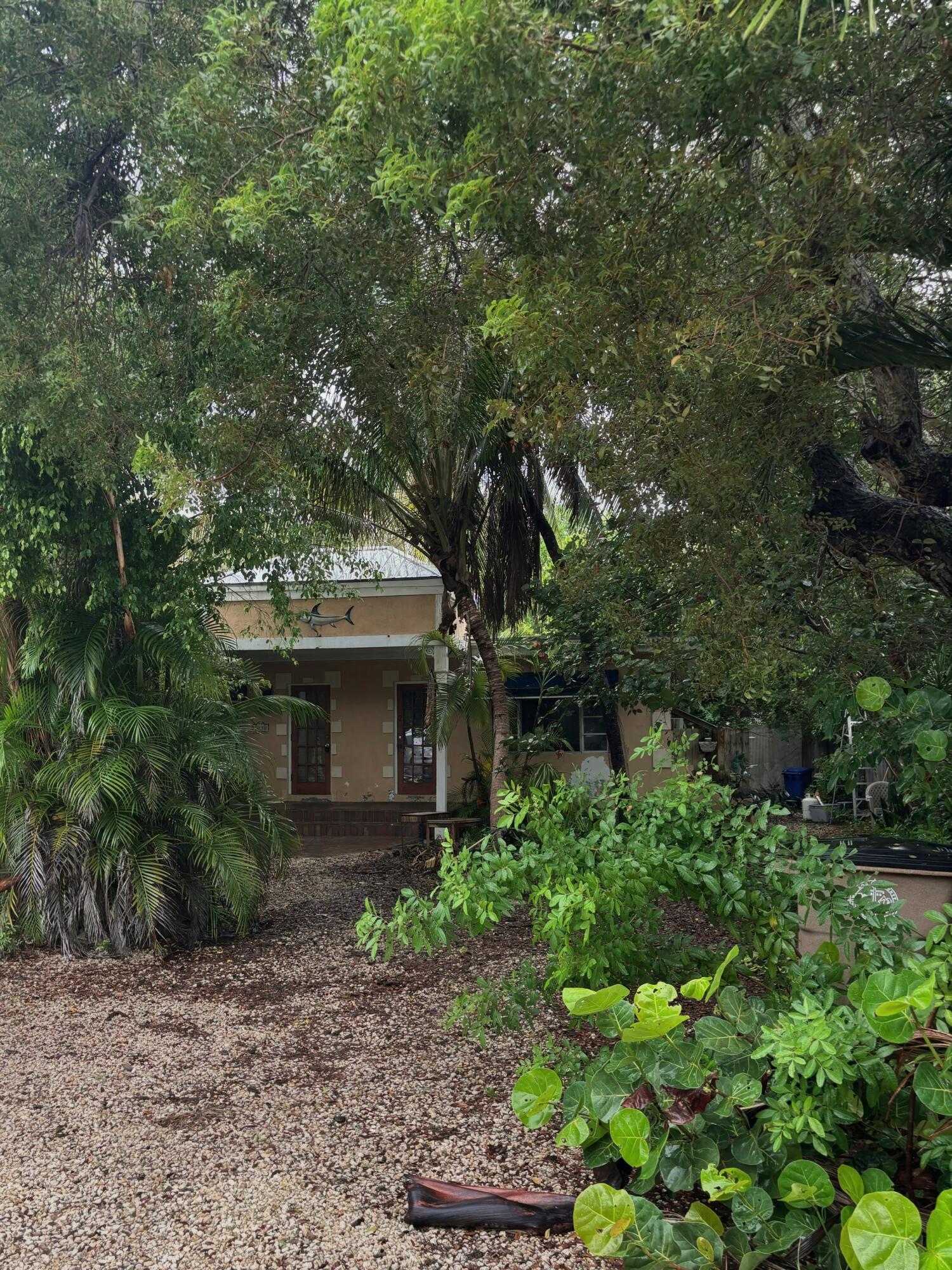 1030 Snapper Lane Property Photo 4