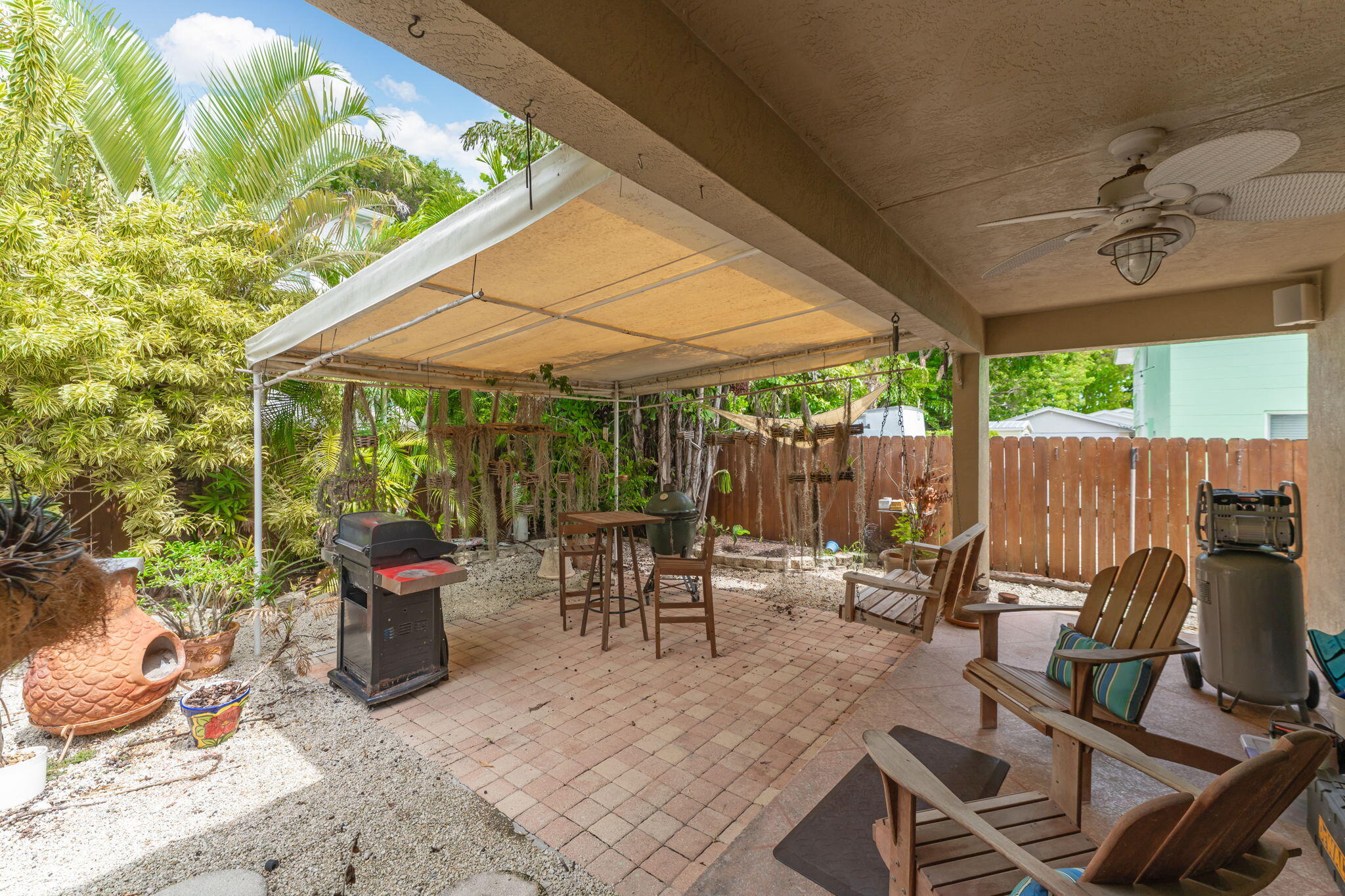 547 Plante Street Property Photo 18