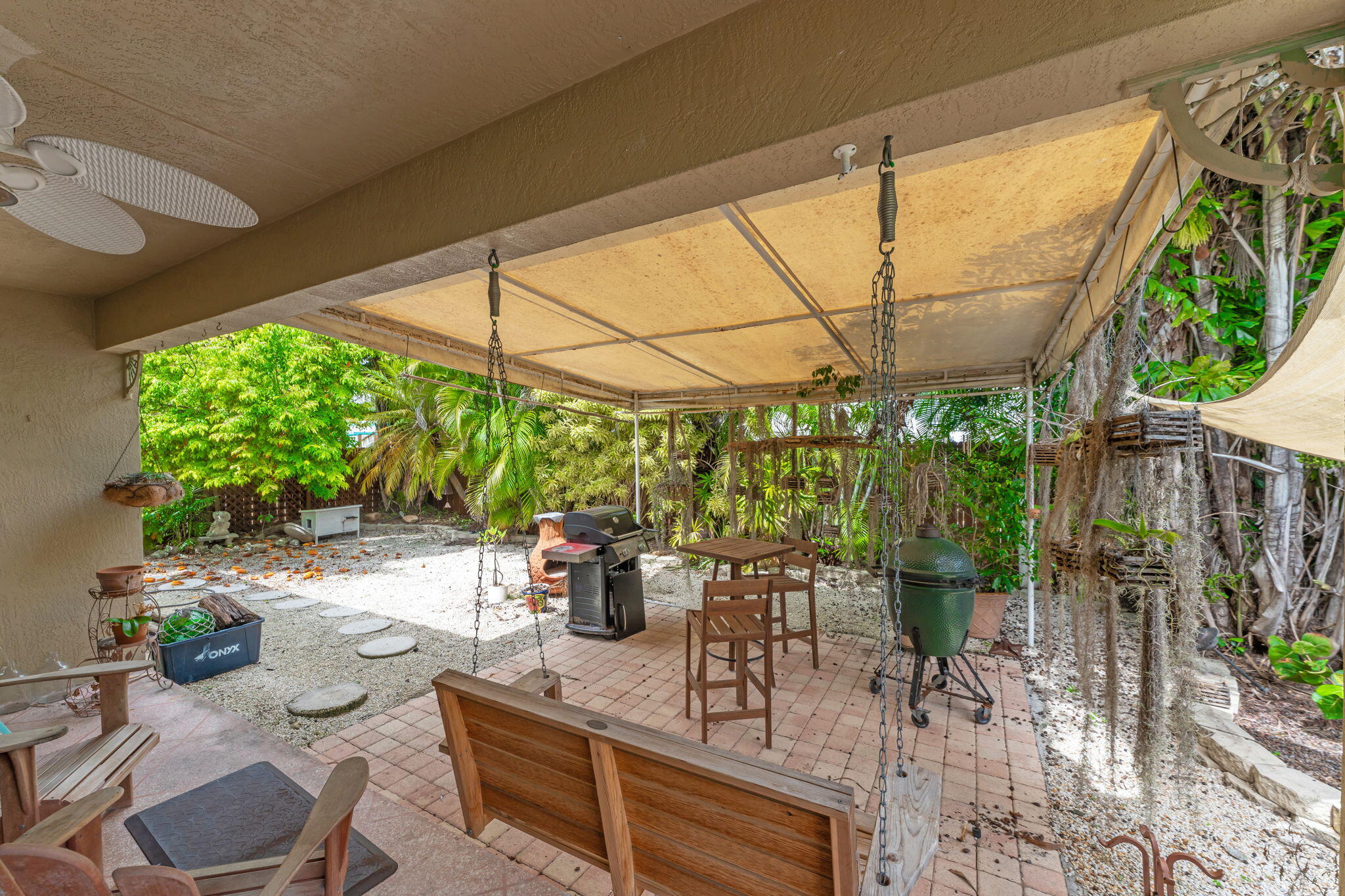 547 Plante Street Property Photo 20
