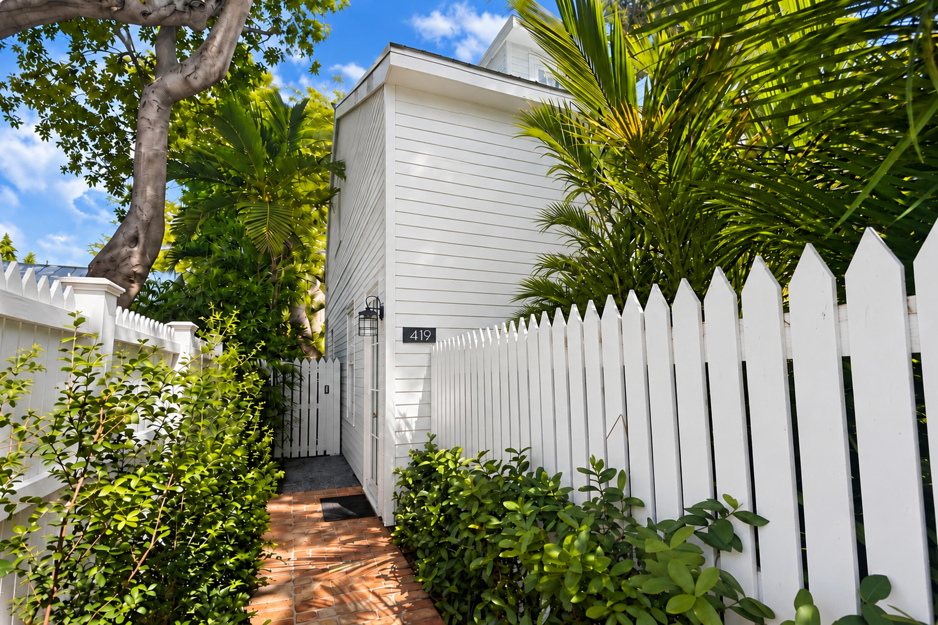 419 Simonton Street C Property Photo 5