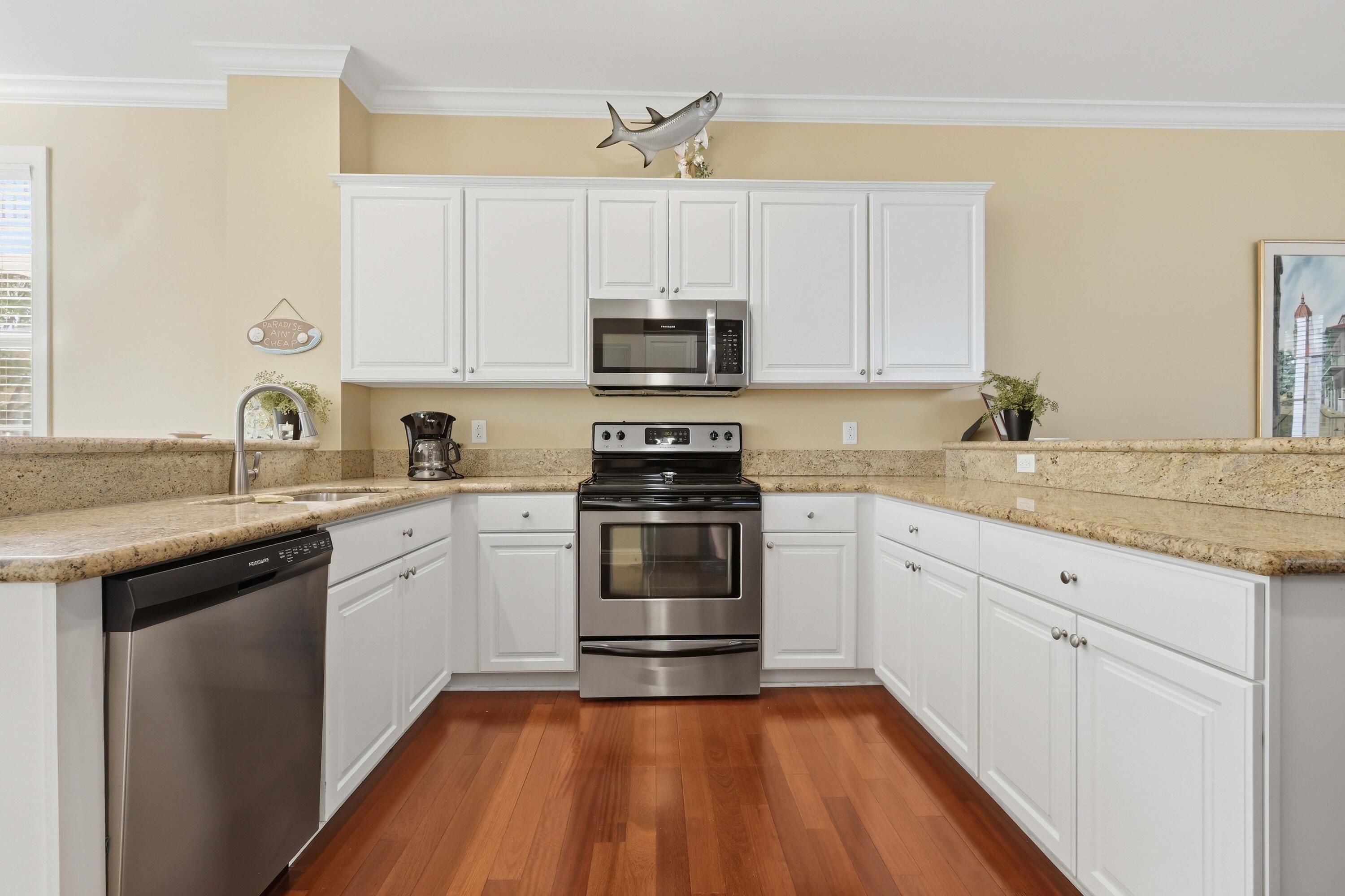 111 Anglers Way Property Photo 6