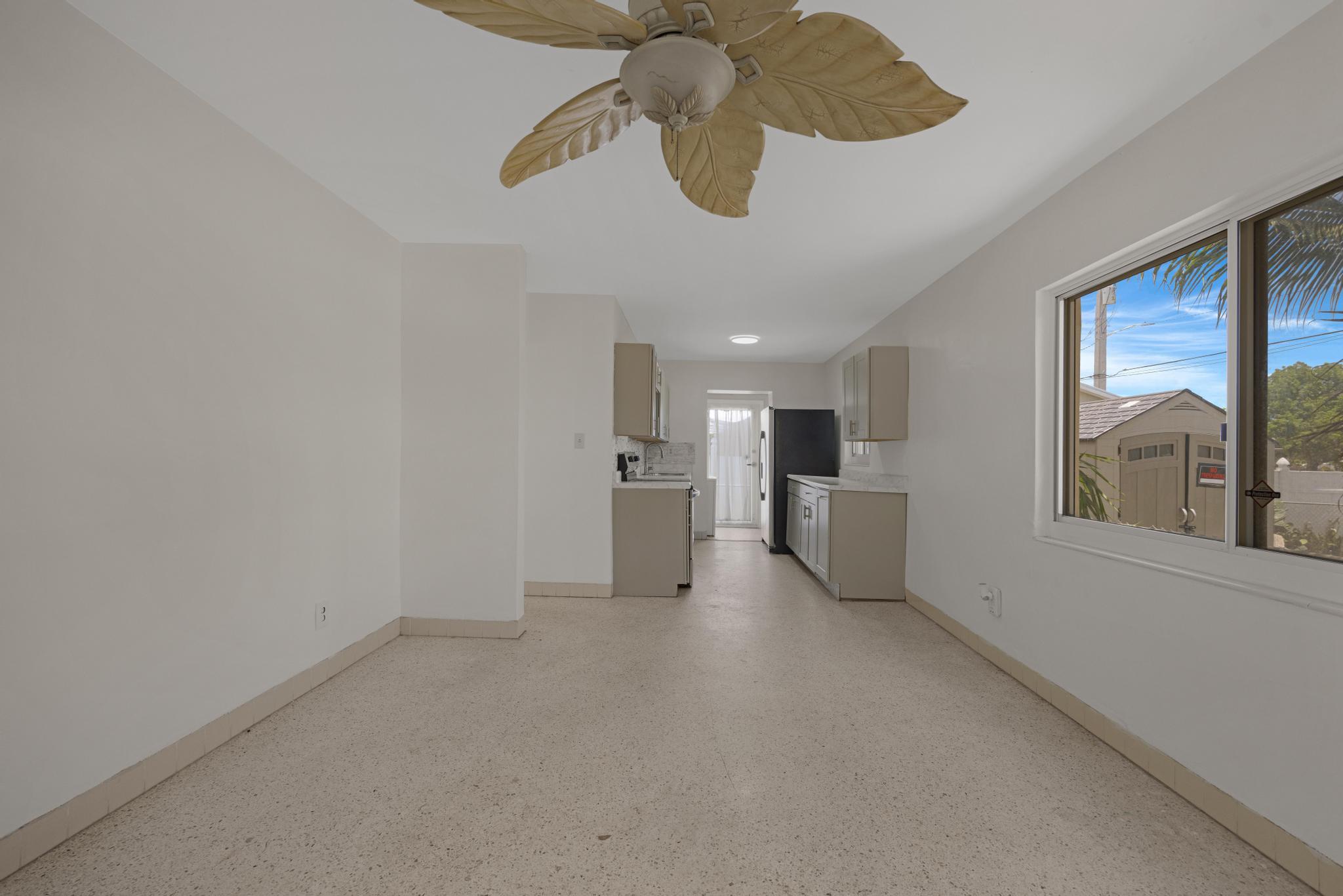 1425 2nd Street Property Photo 8