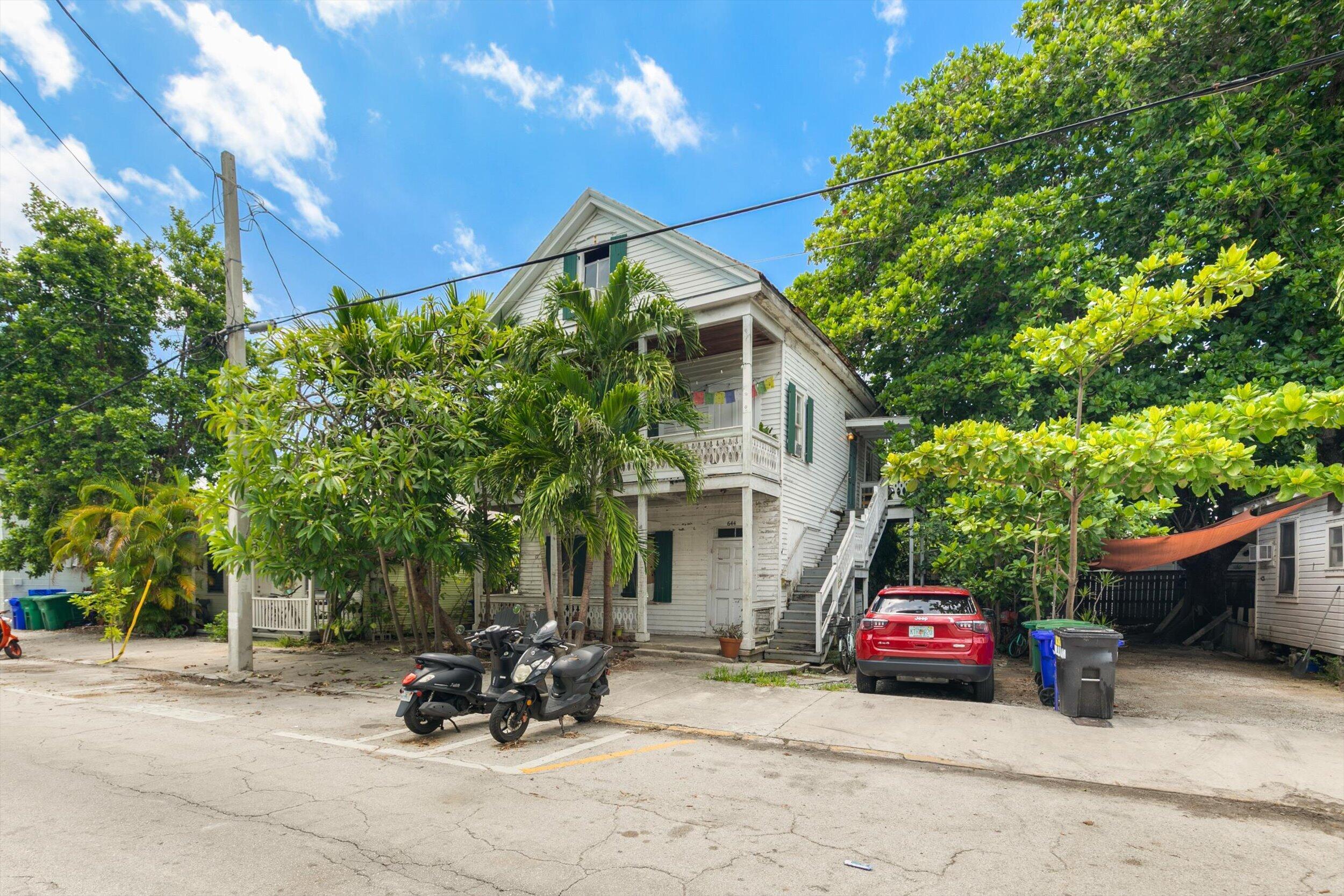 646 William Street Property Photo 1