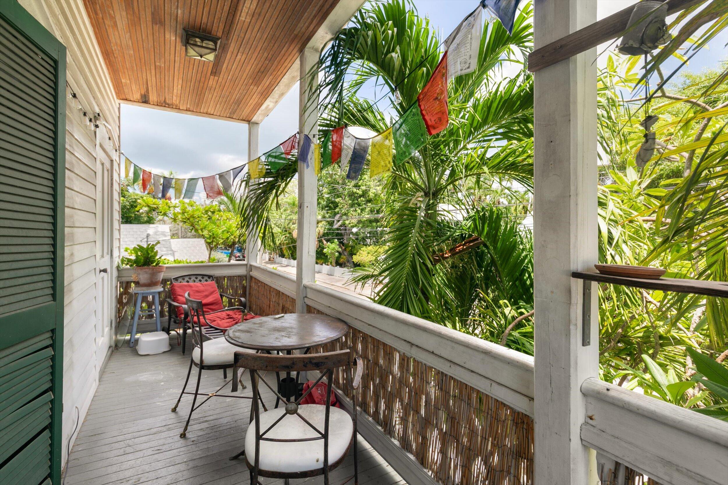 646 William Street Property Photo 8
