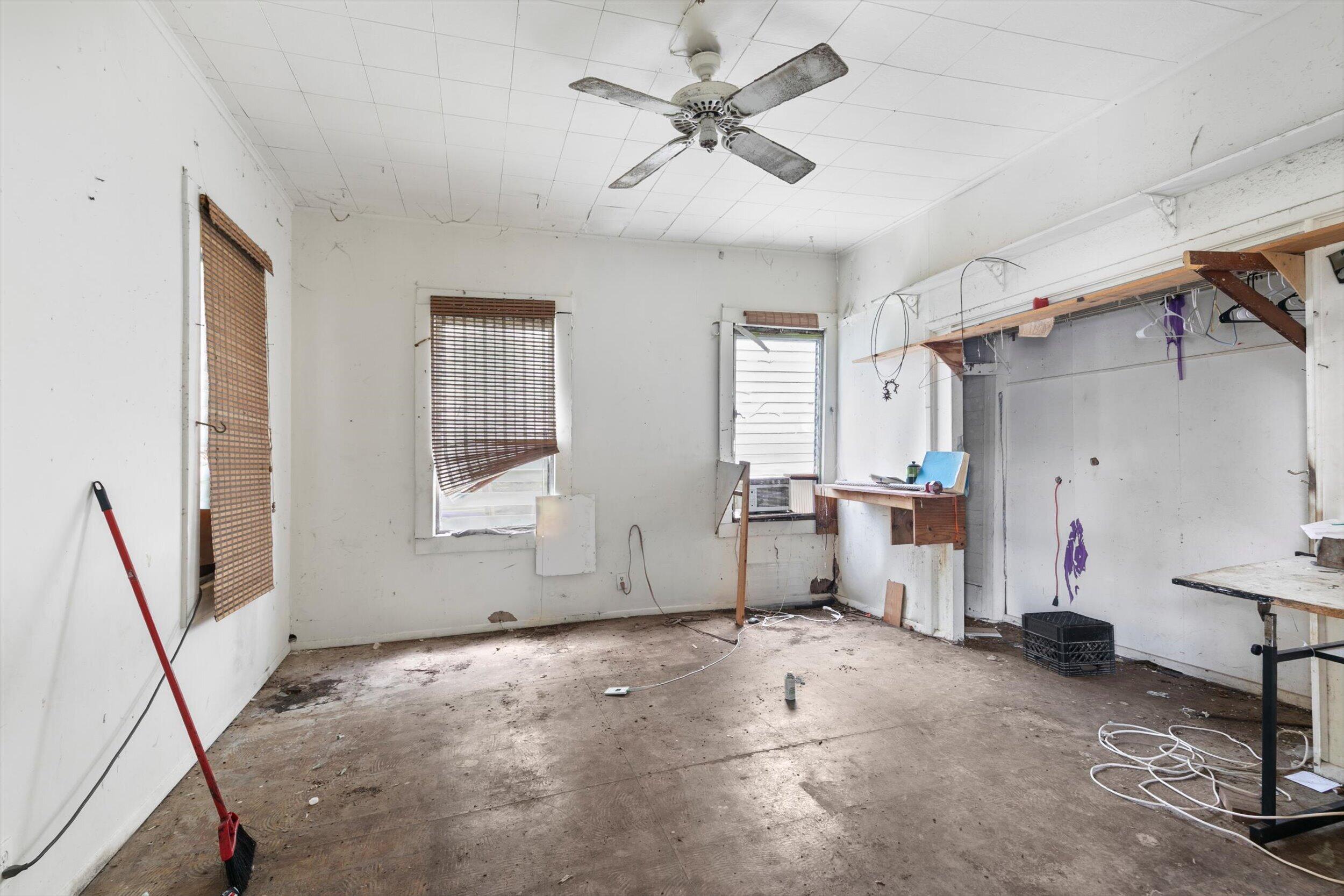646 William Street Property Photo 17