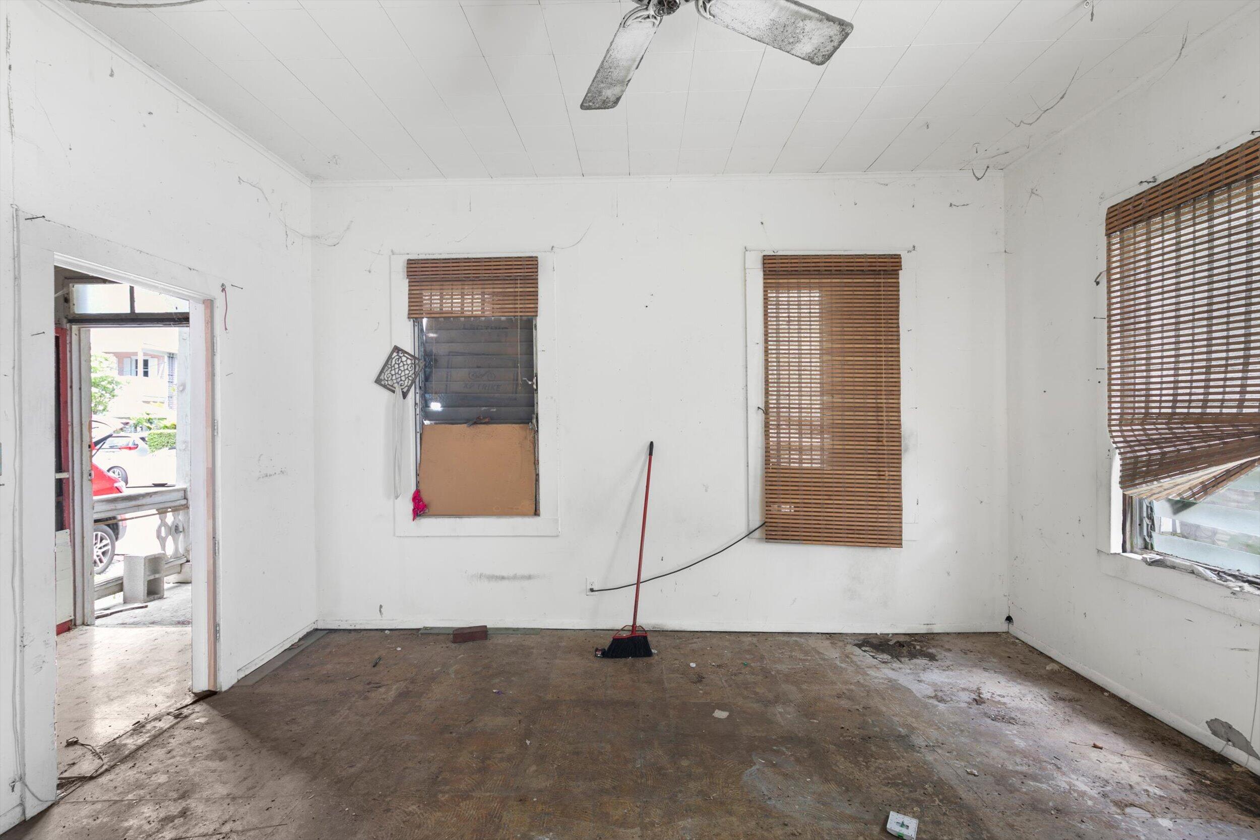 646 William Street Property Photo 19