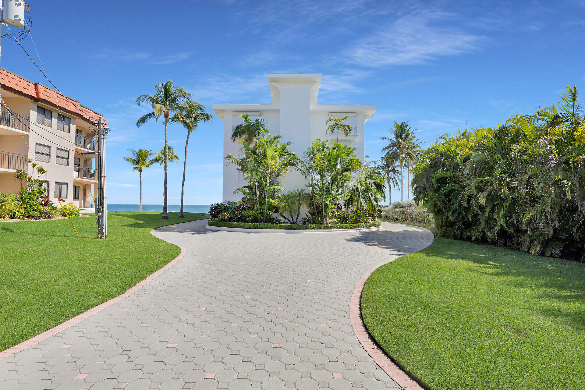 1025 W Ocean Drive 2 W Property Photo 23