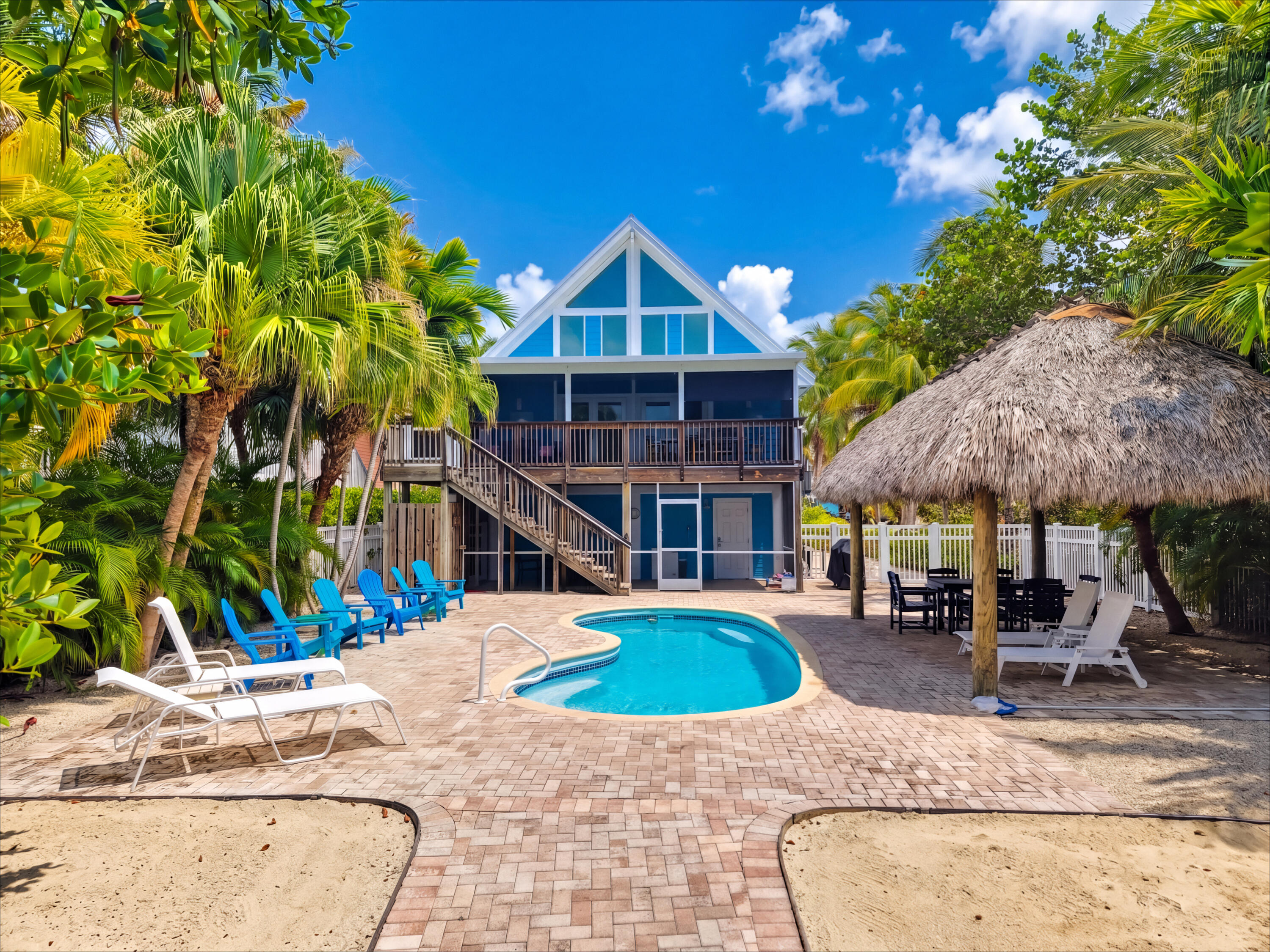 499 Sombrero Beach Road Property Photo 3