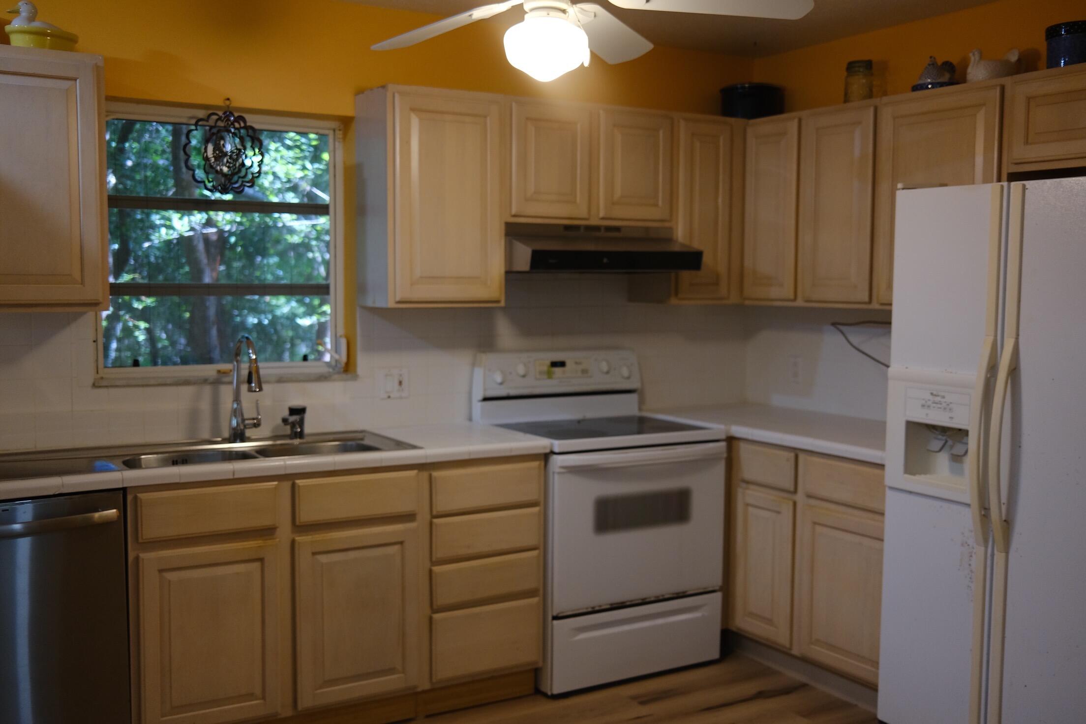 6 Atlantic Drive Property Photo 17