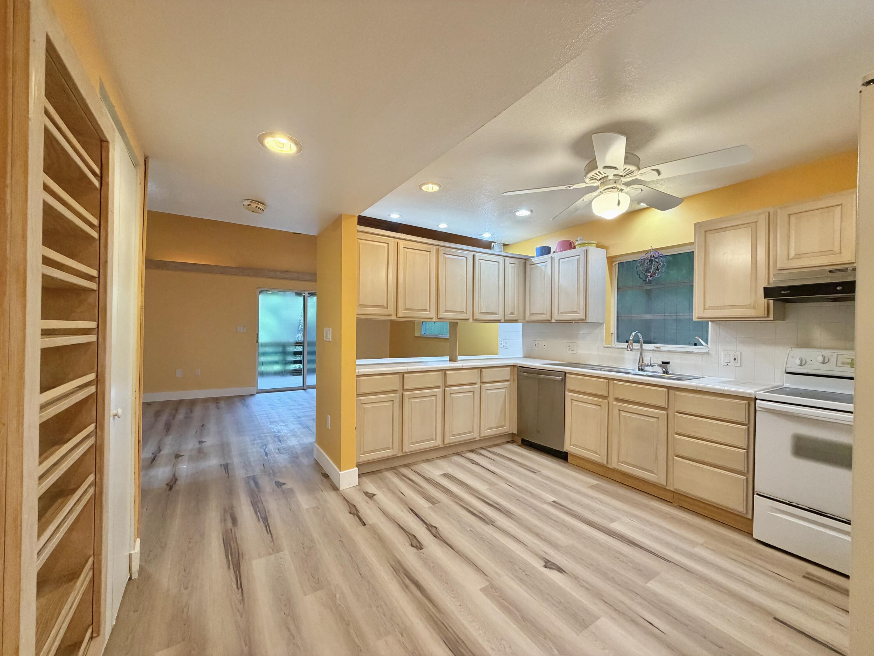 6 Atlantic Drive Property Photo 49