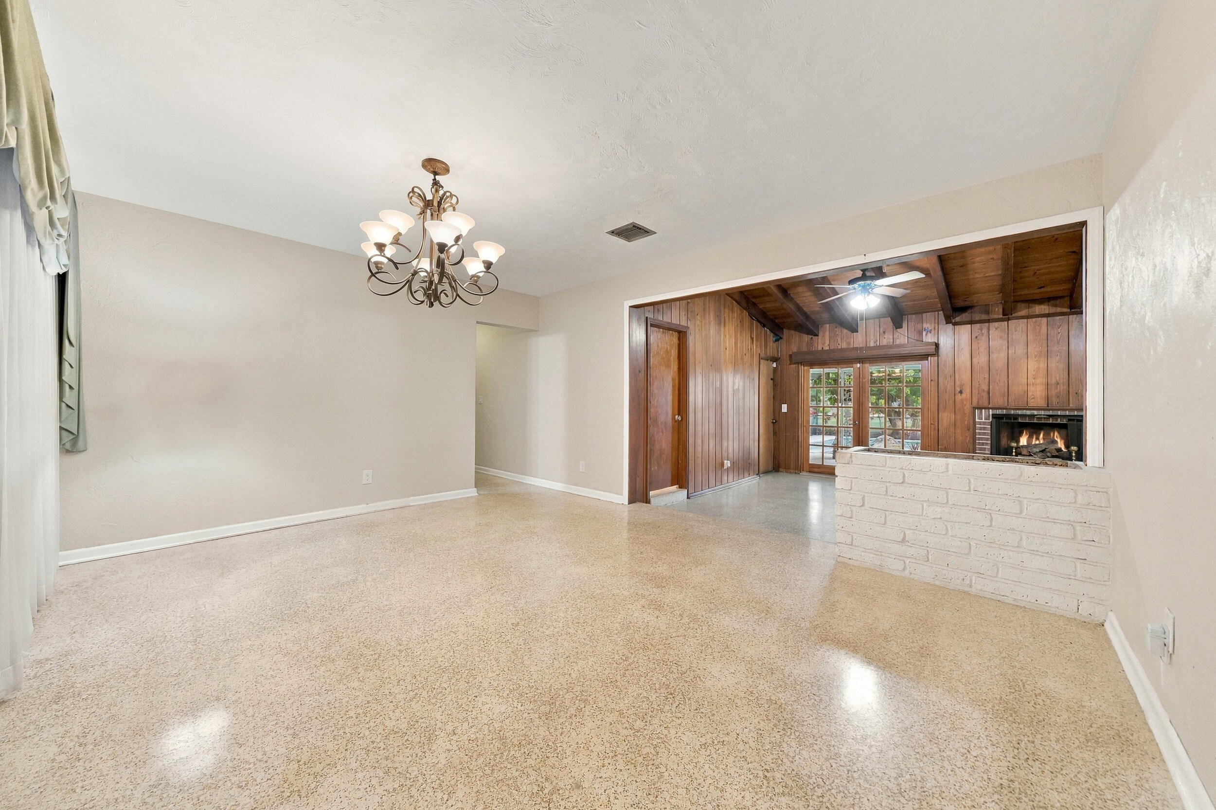 434 Nw 20th Street Property Photo 6