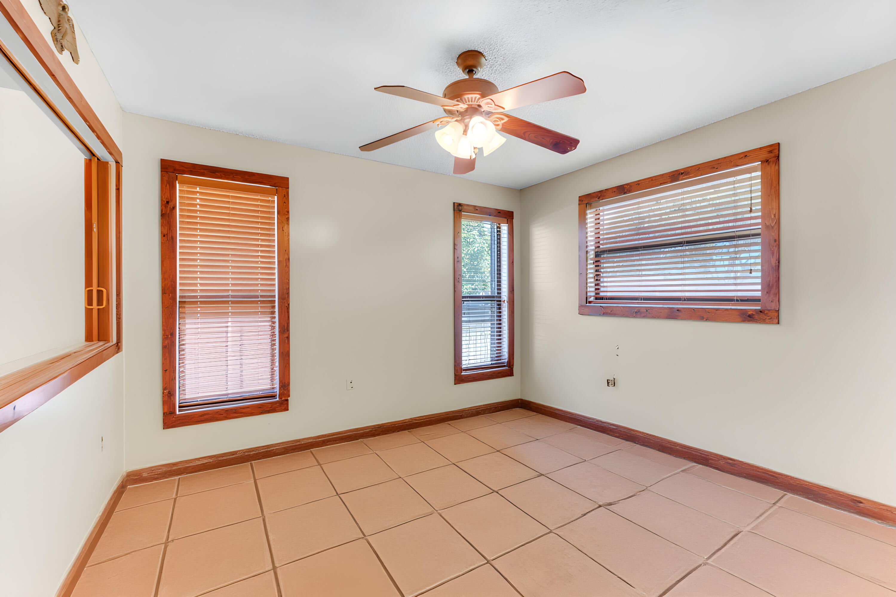32205 Sw 199th Court Property Photo 14