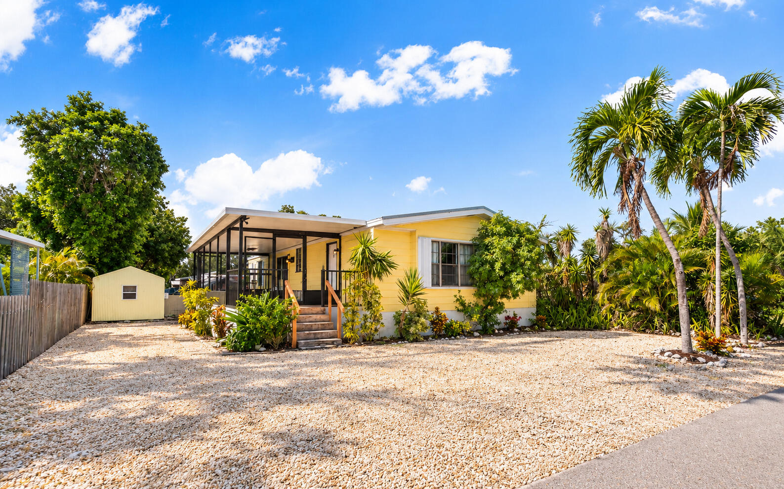 252 Oleander Drive Property Photo 1