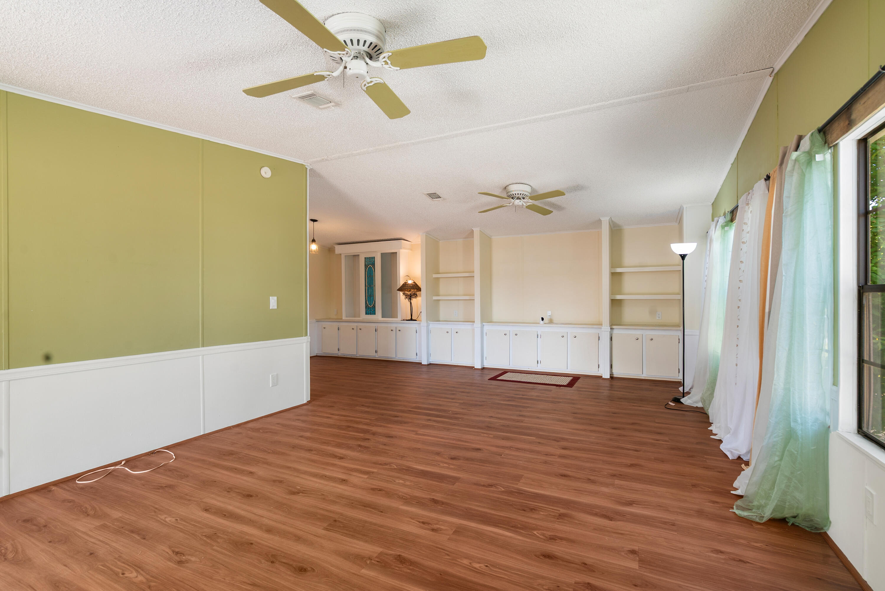 252 Oleander Drive Property Photo 7
