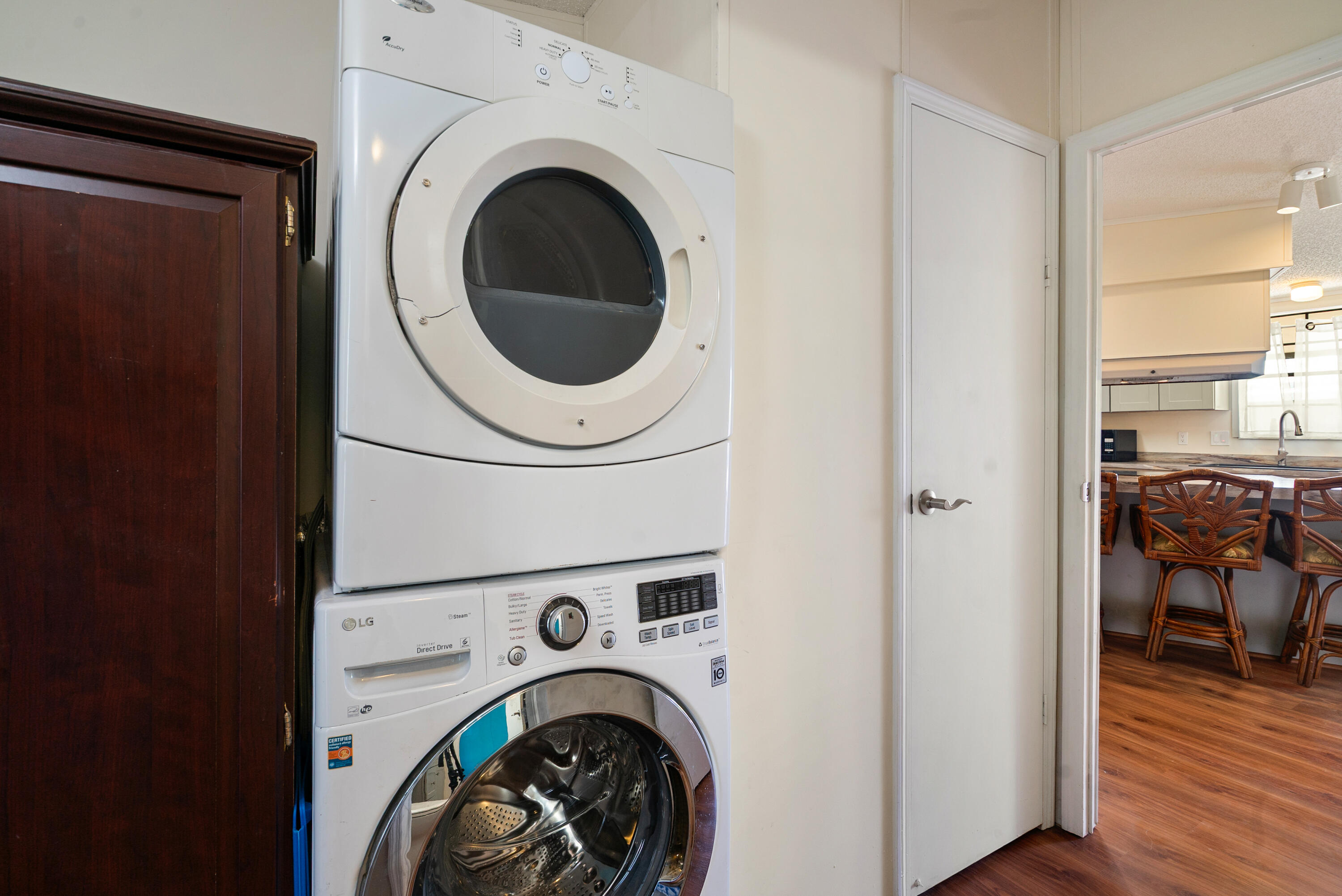 252 Oleander Drive Property Photo 12