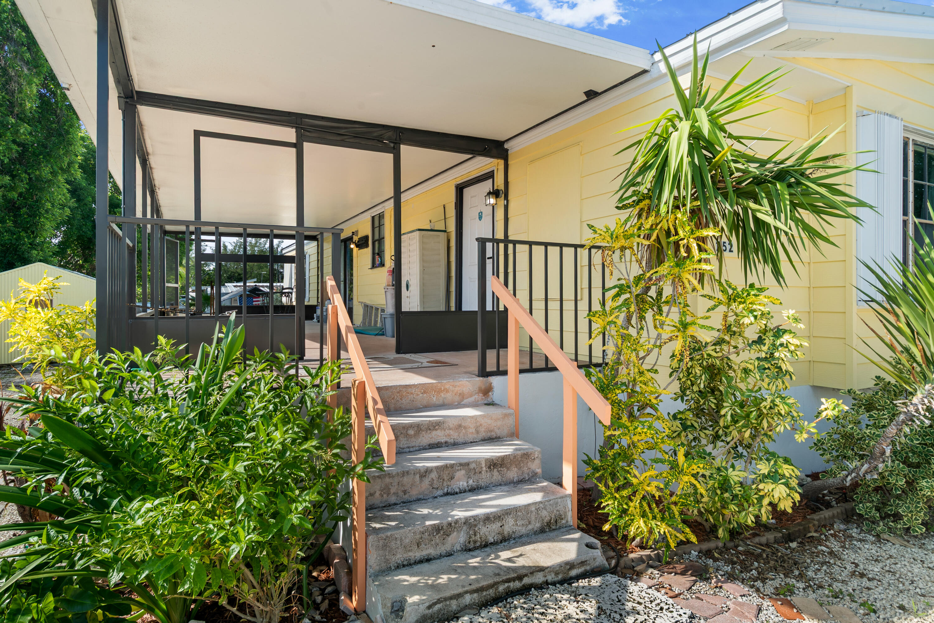 252 Oleander Drive Property Photo 21